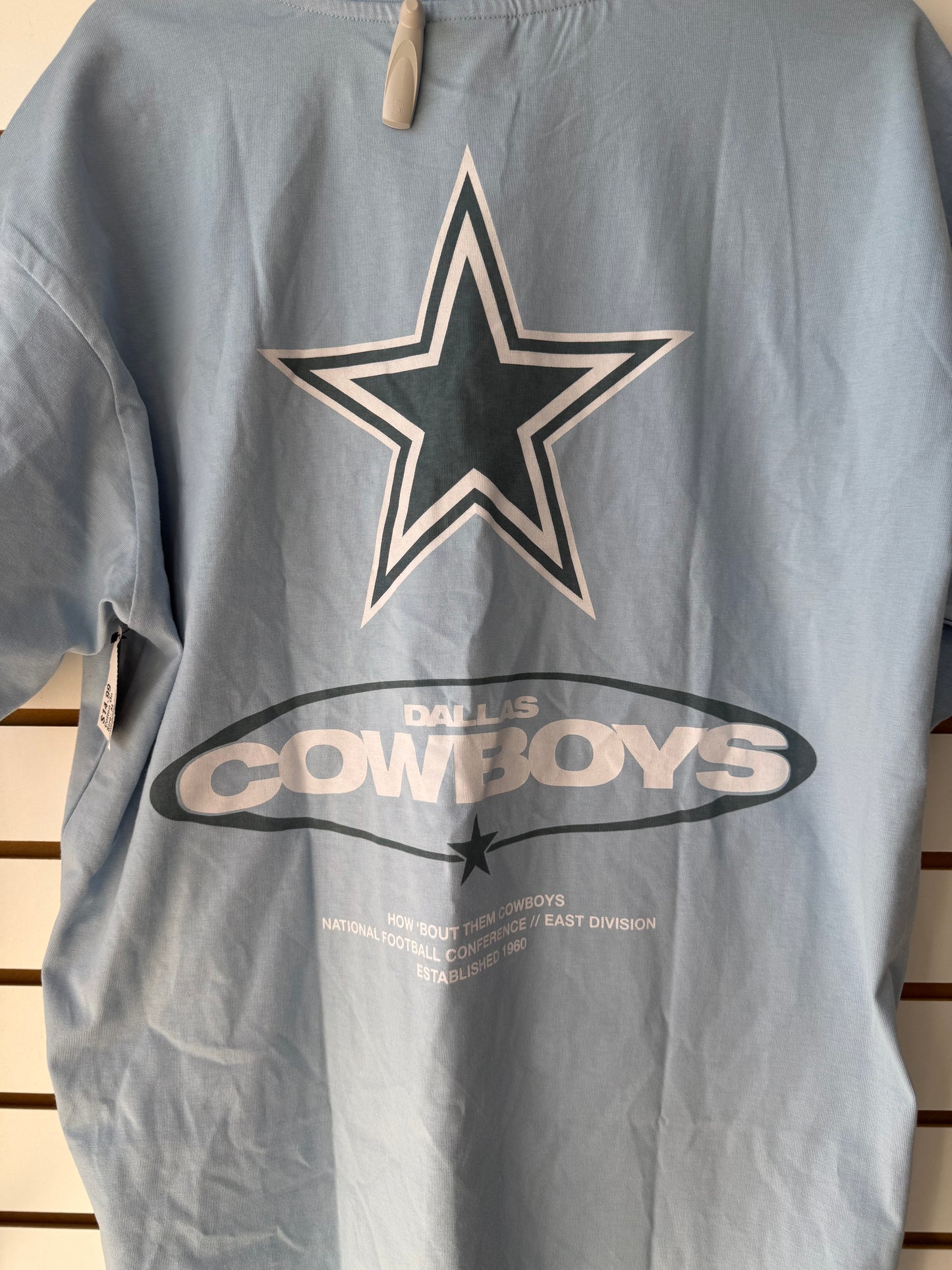 Cotton On men’s dallas cowboys tee size medium