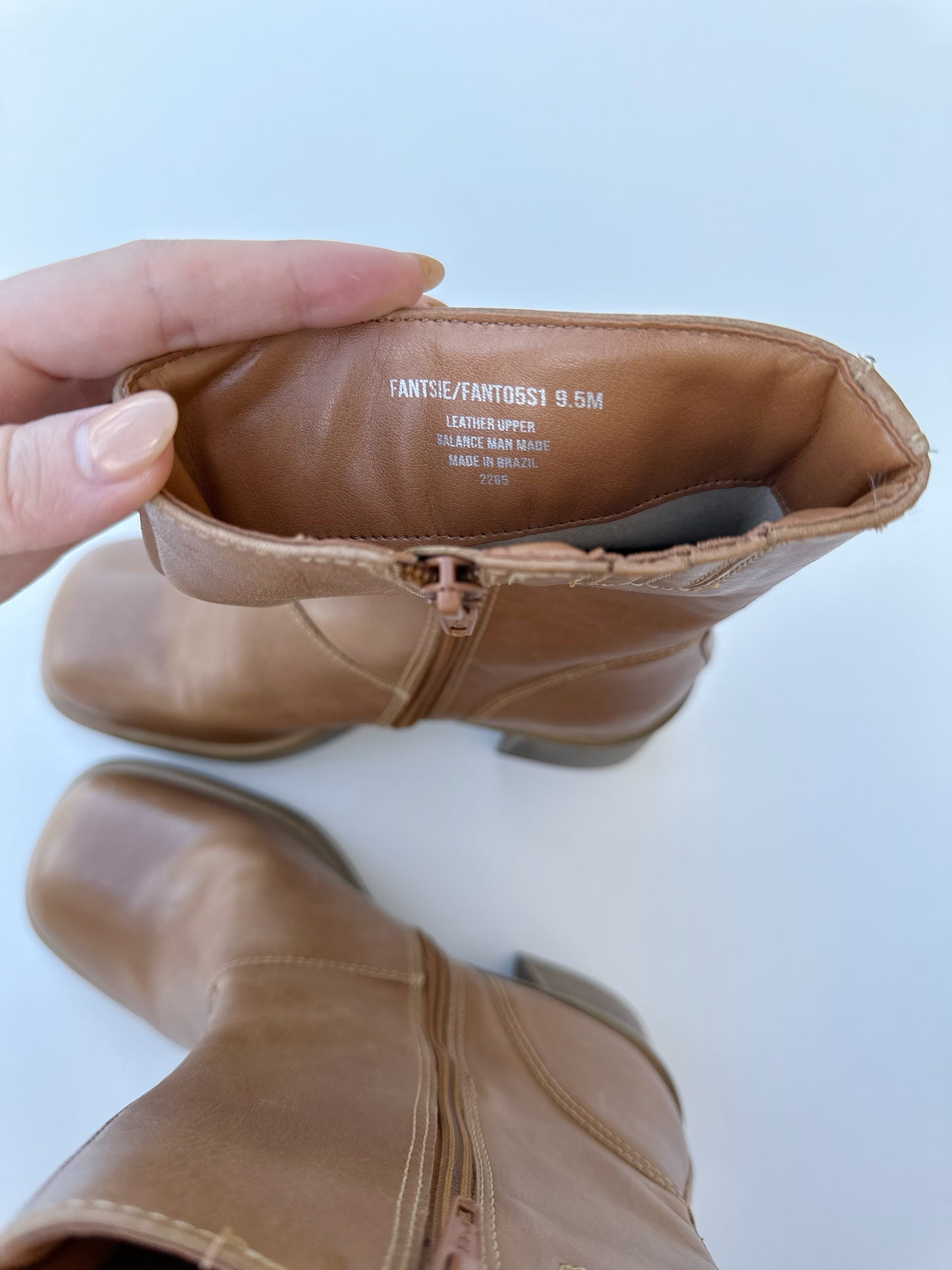 Steve Madden Fantsie brown leather booties (9.5)