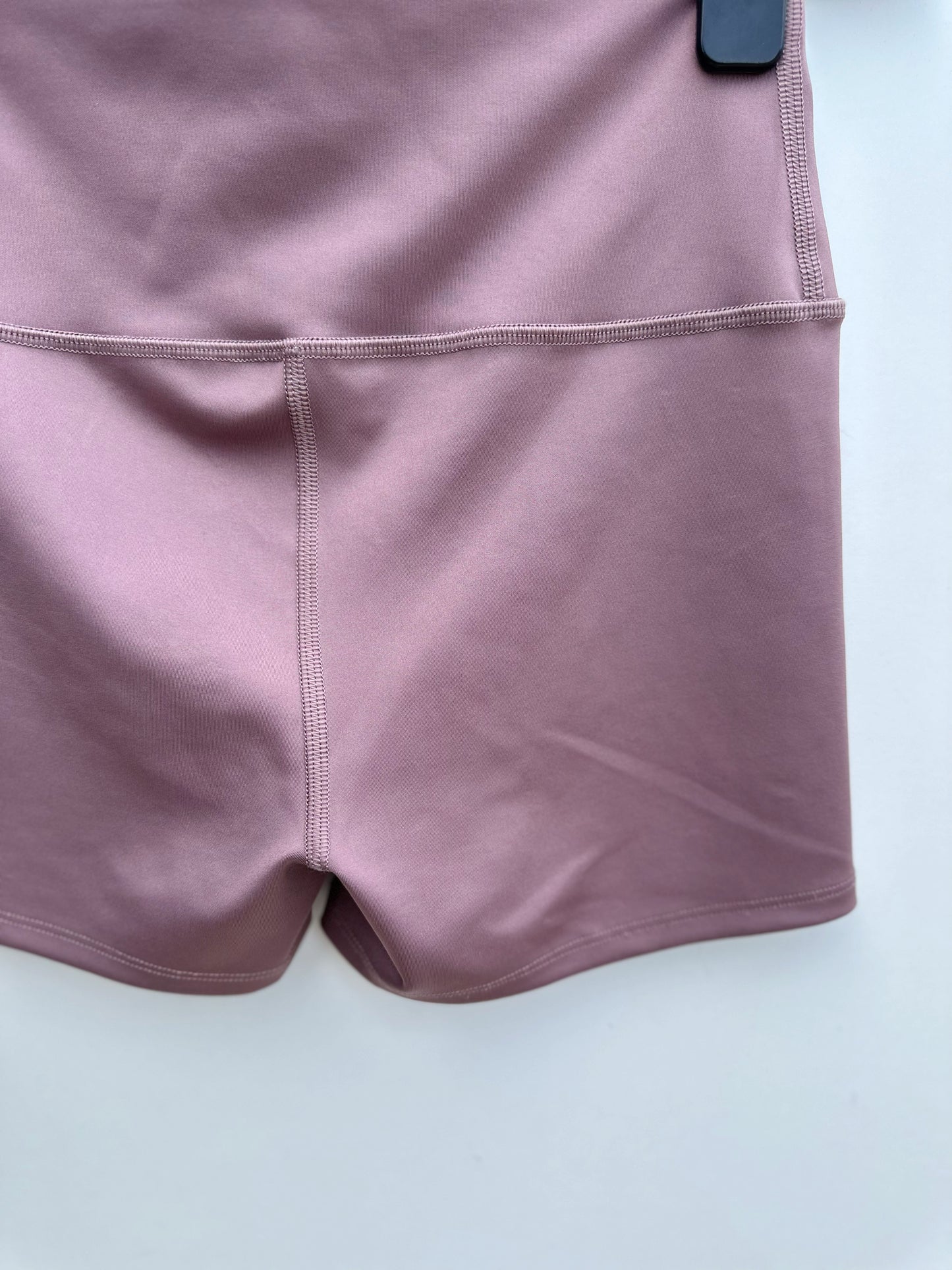 ALO Yoga Airlift shorts in smoky quartz (small)