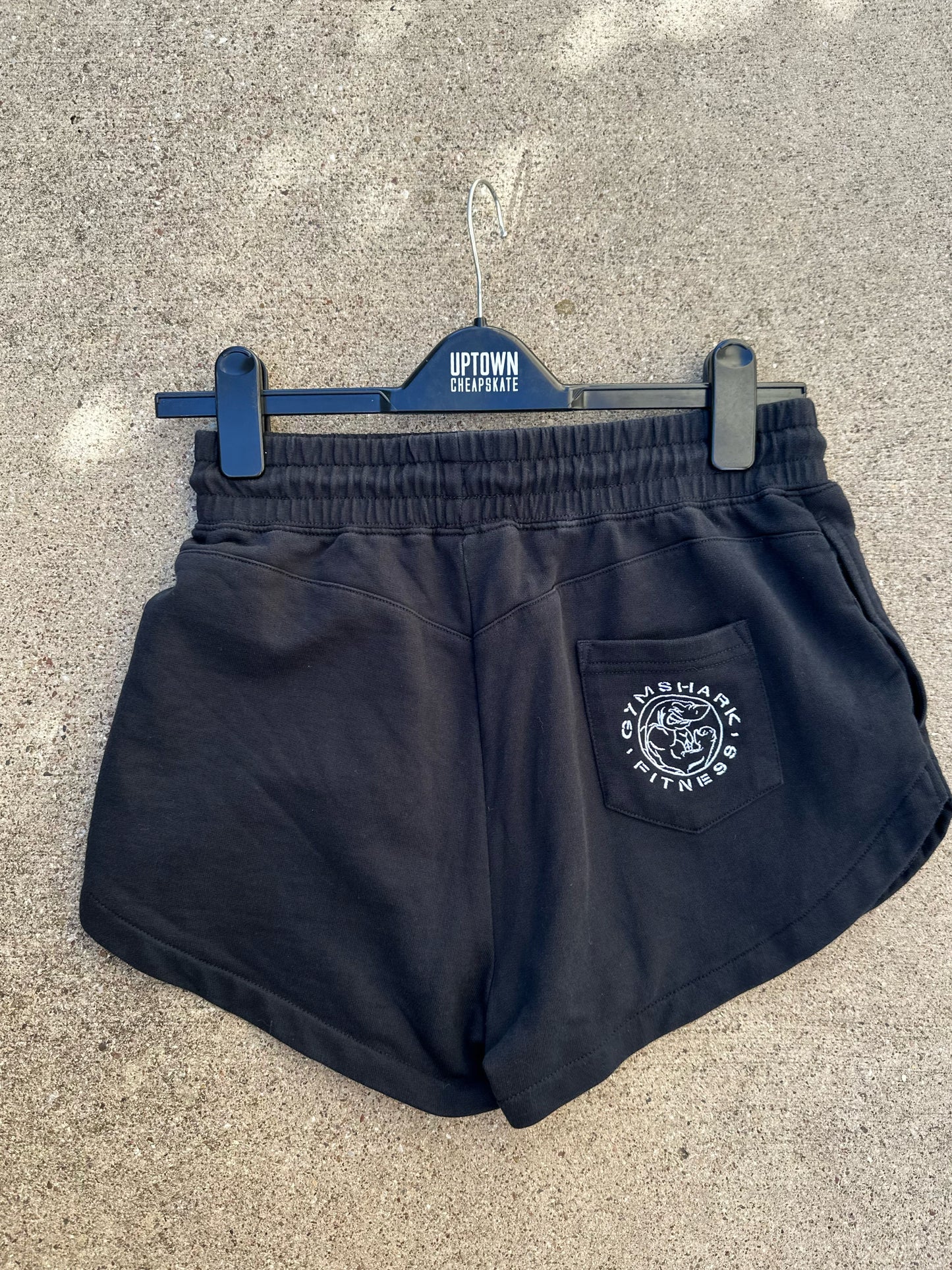 (RESERVE FOR JUANITA) gymshark black shorts (XS)
