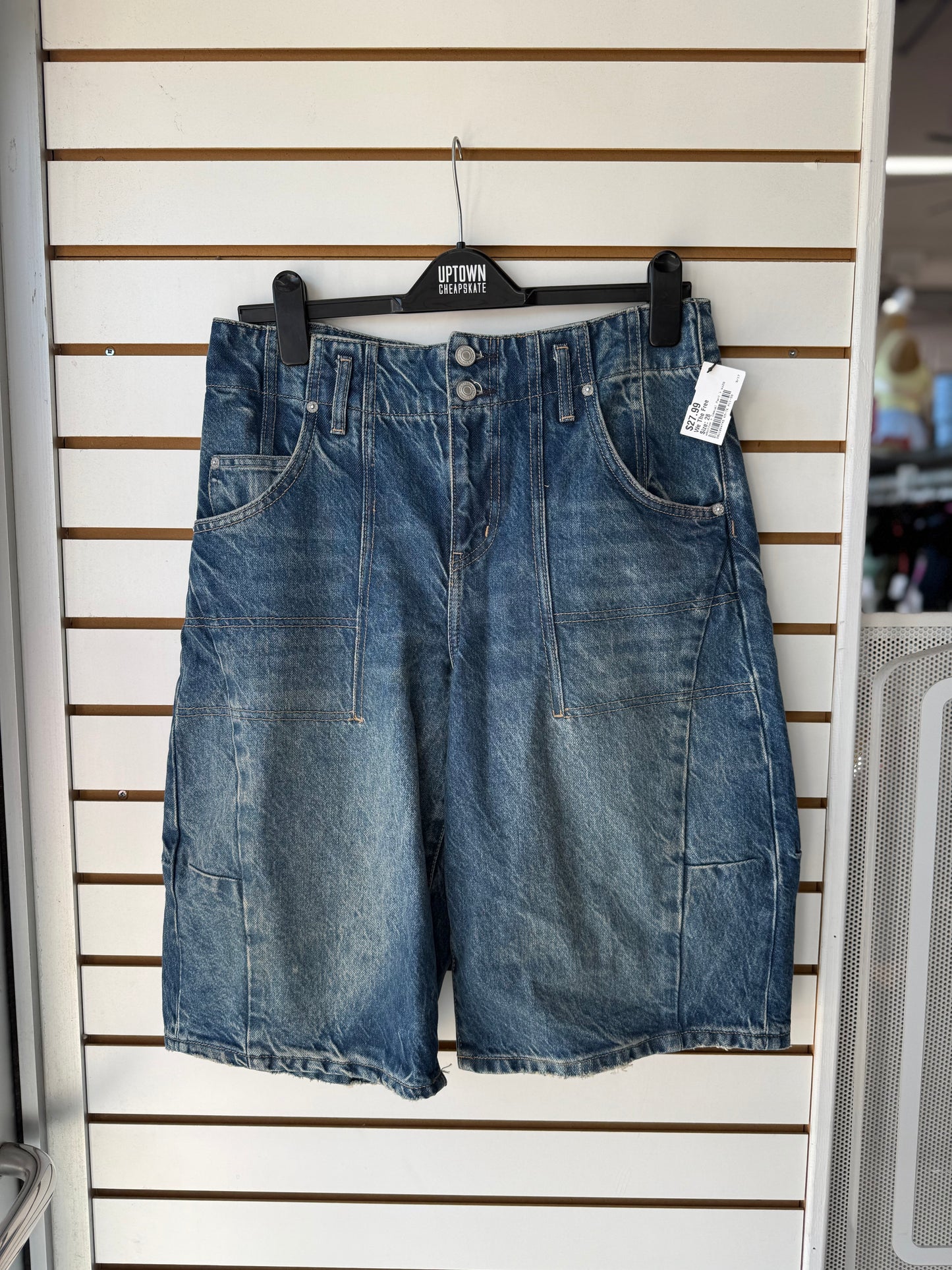 We the Free Barrel shorts size 28