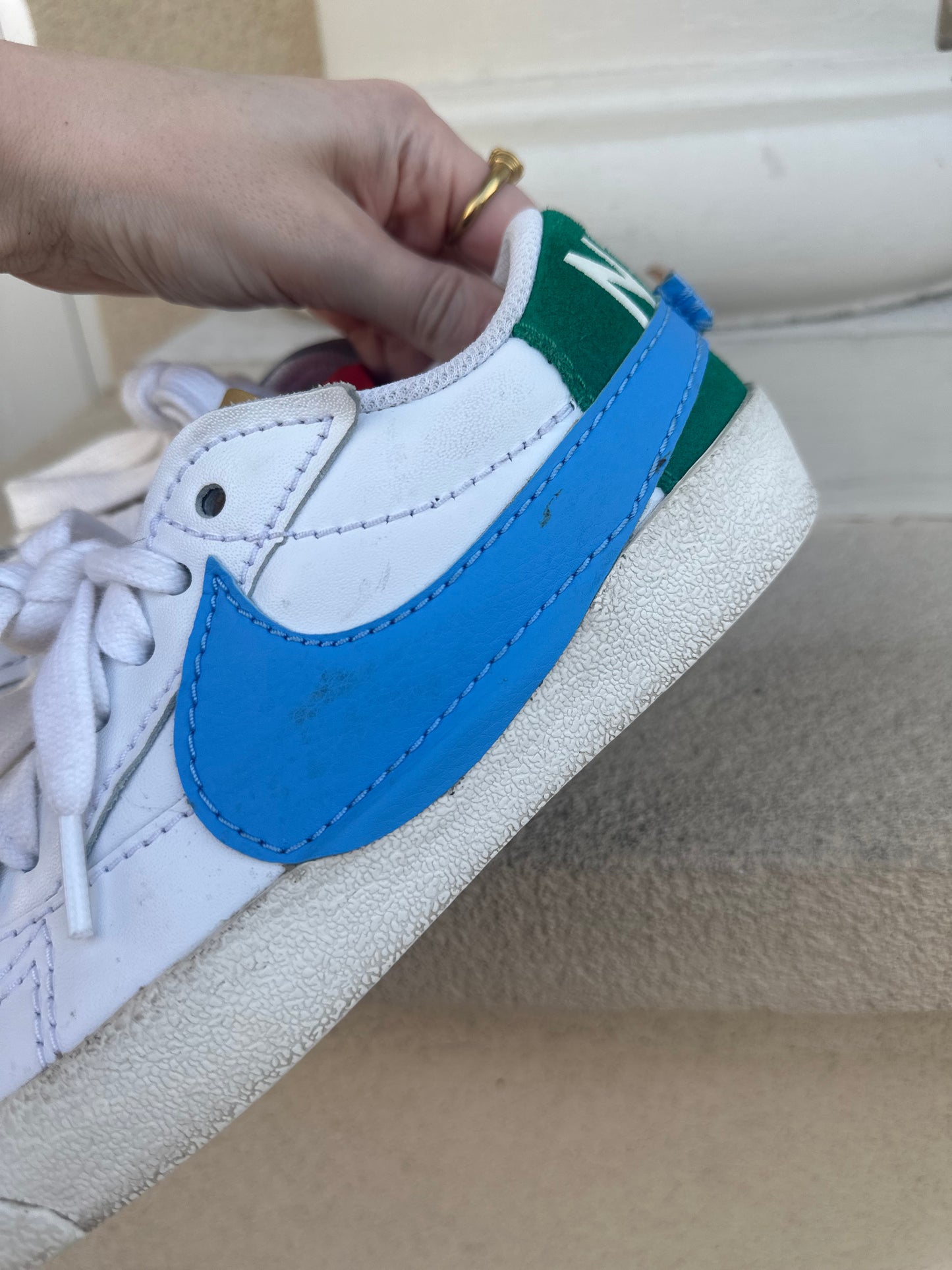Nike blazer low mismatch size women’s 7.5