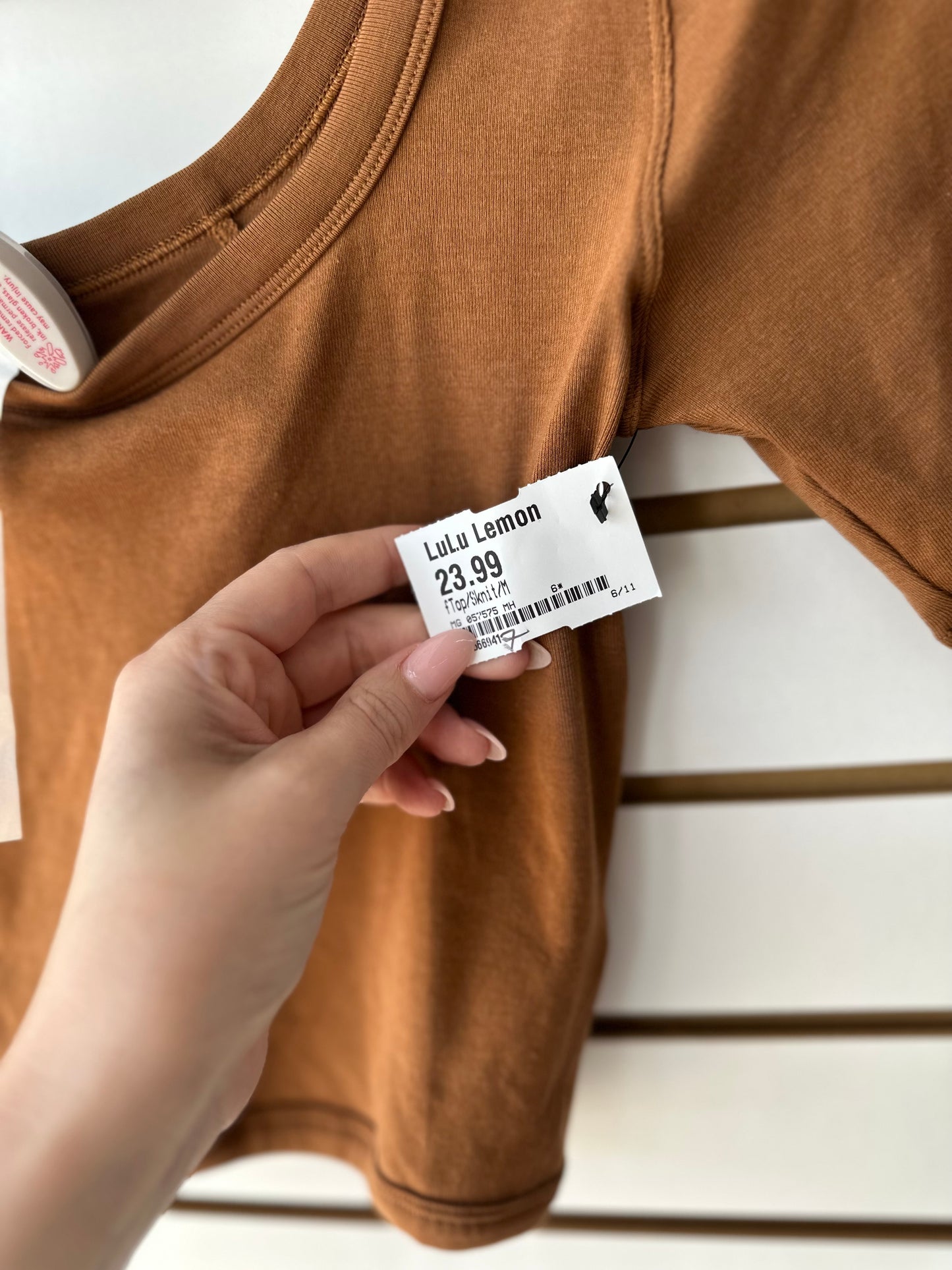 Lululemon brown crop tee size 6