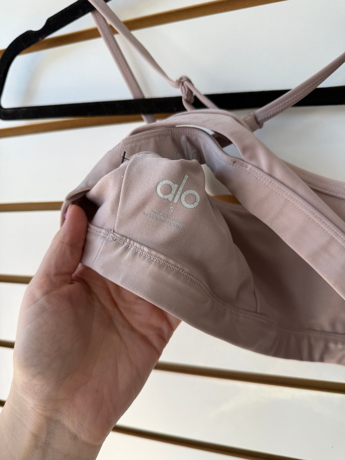 ALO Yoga sports bra size small
