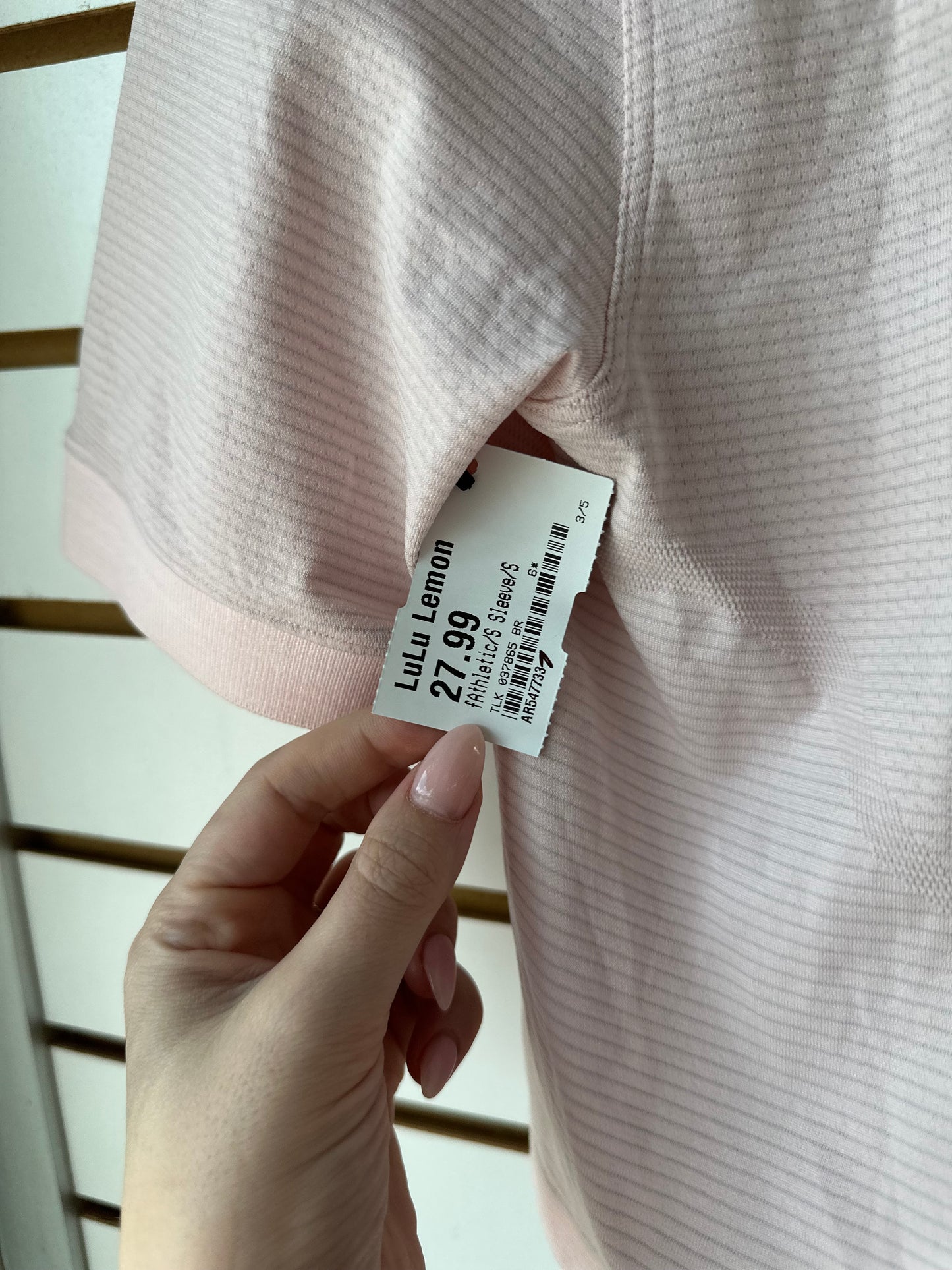 Lululemon swiftly tech cropped polo tee light pink size 4