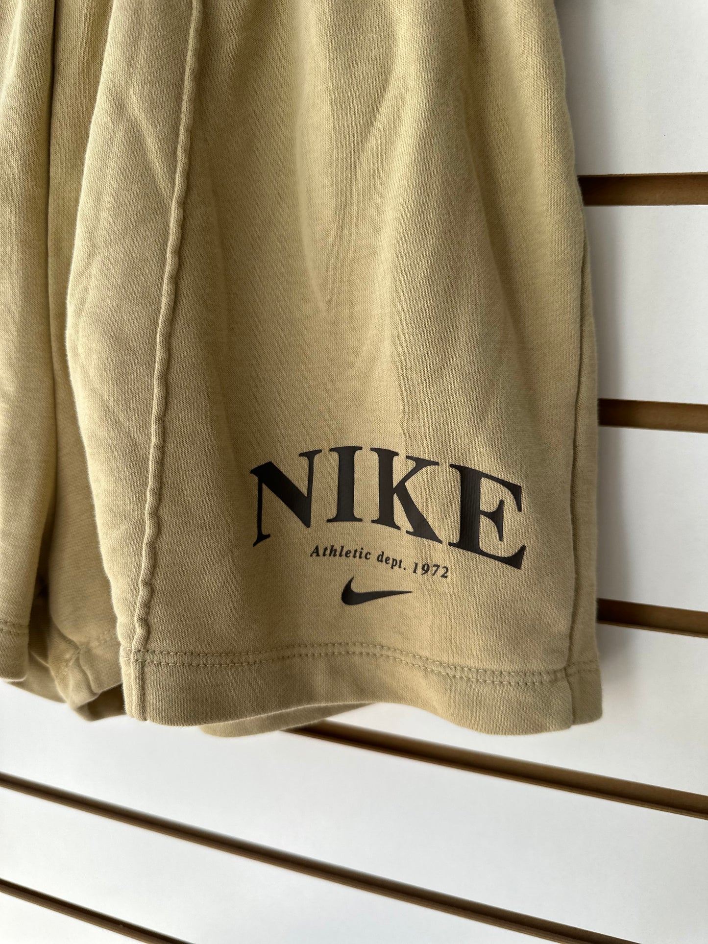Nike sweat shorts women’s size small
