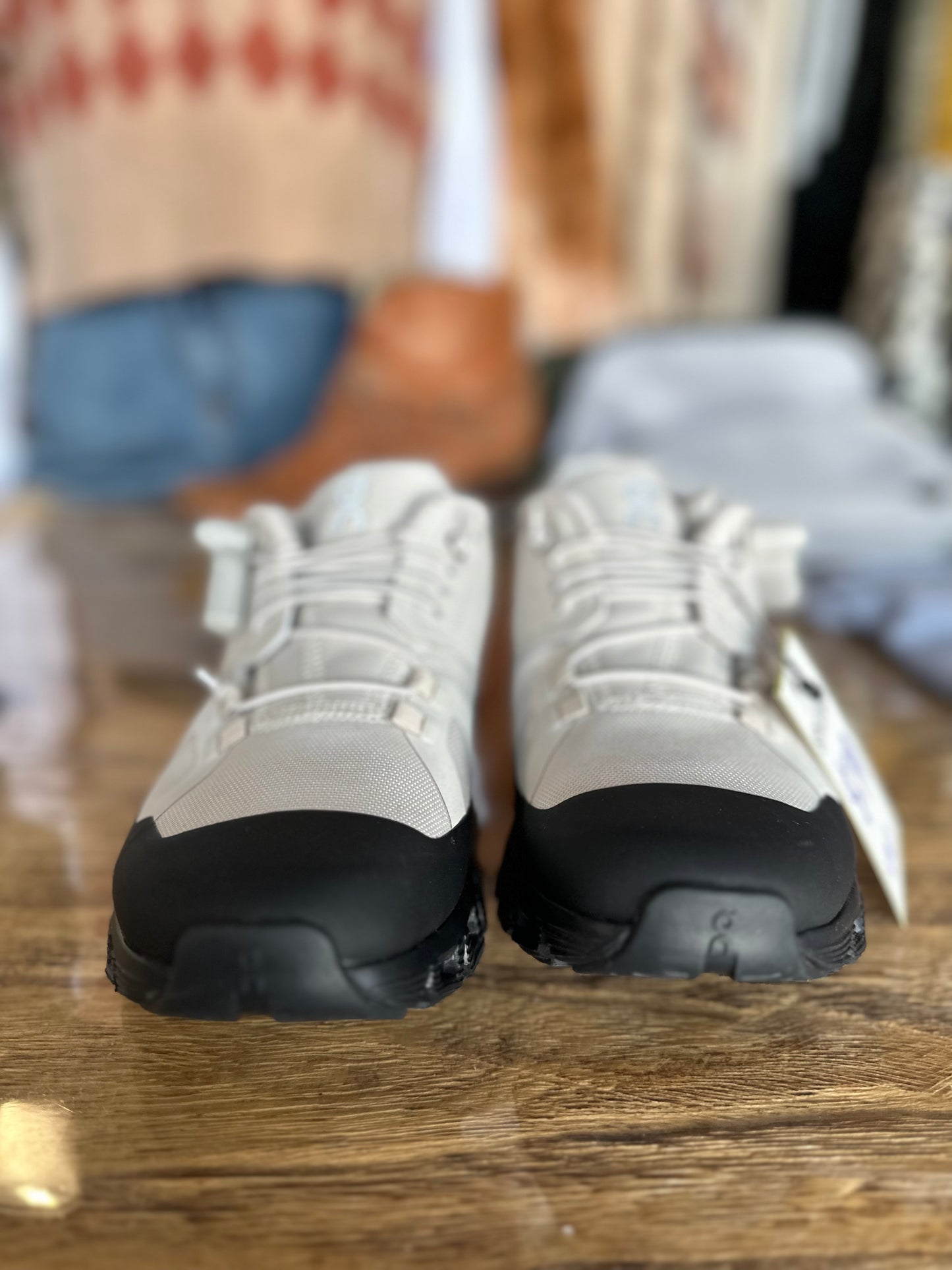 Women’s On Cloud 5 Ready in pearl/magnet sz 7 (RESERVED)
