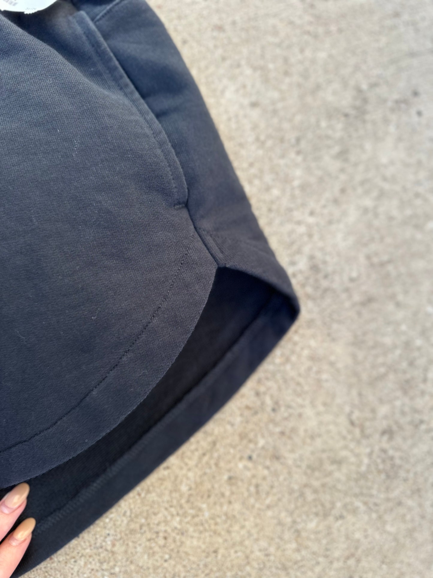 (RESERVE FOR JUANITA) gymshark black shorts (XS)