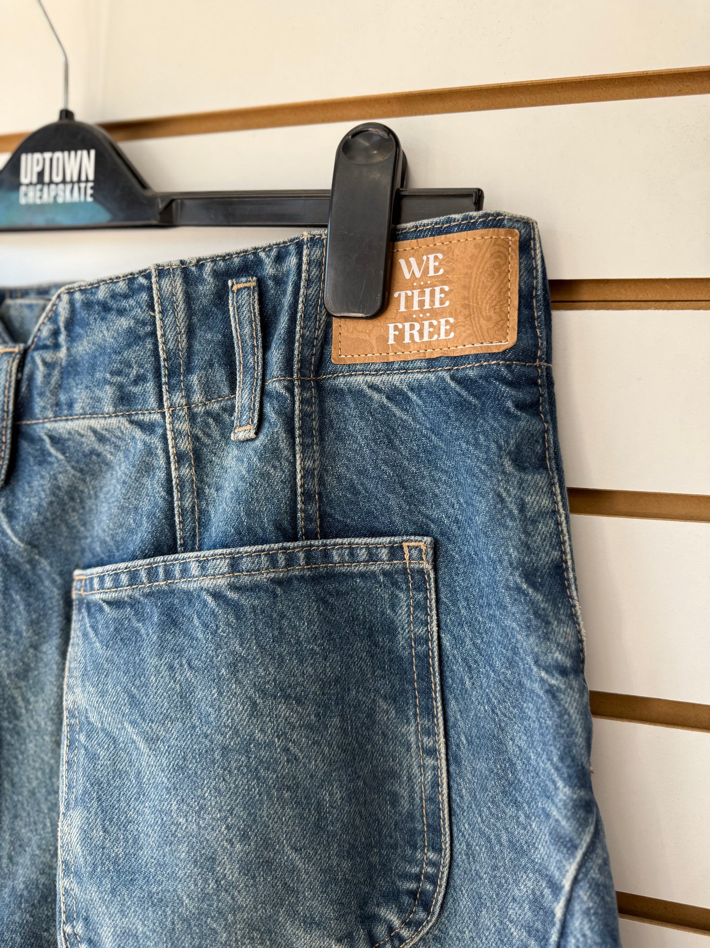 We the Free Barrel shorts size 28