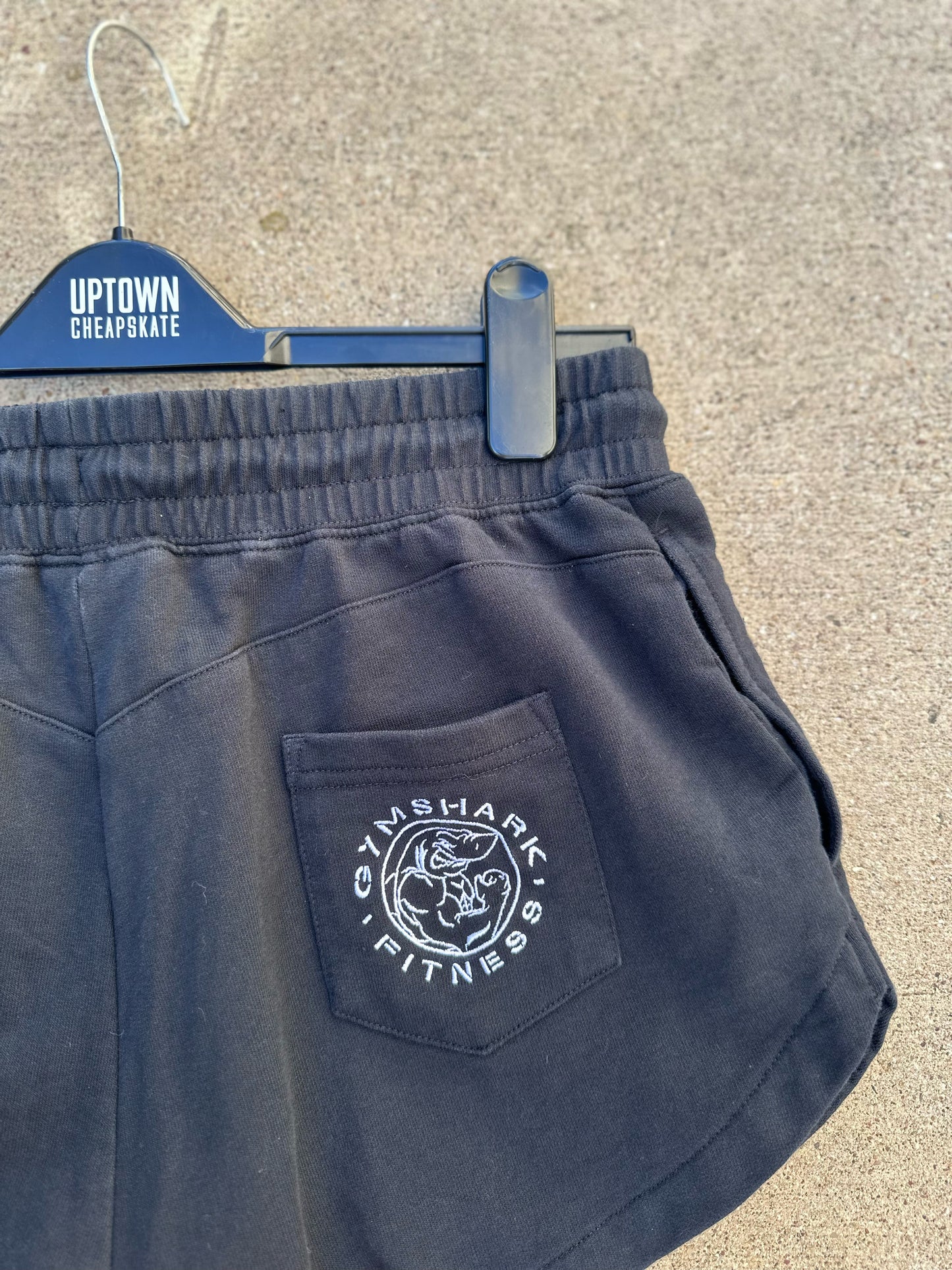 (RESERVE FOR JUANITA) gymshark black shorts (XS)