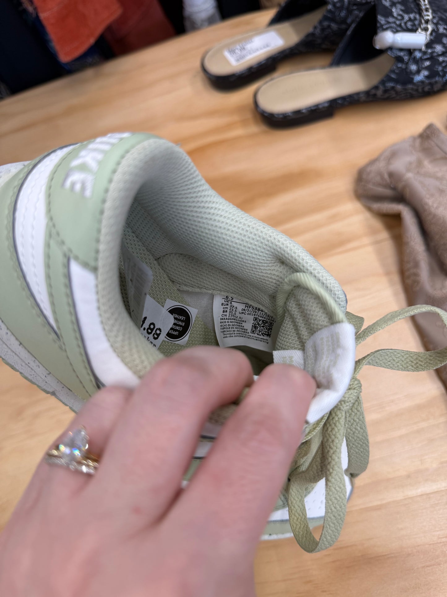 NWT Nike dunk low olive green size 6.5 *NO BOX*