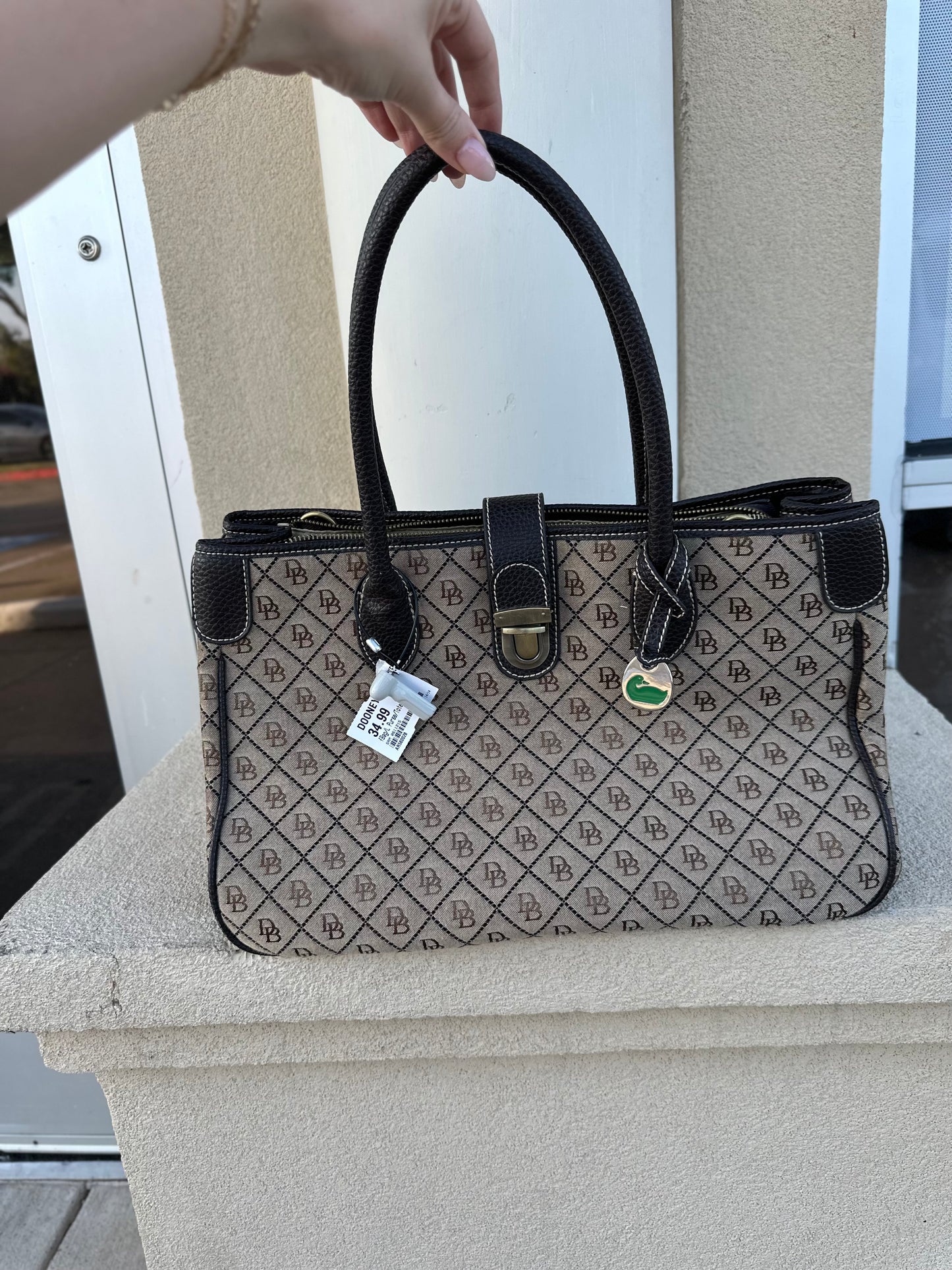 Dooney & Bourke large shoulder bag (no long strap)