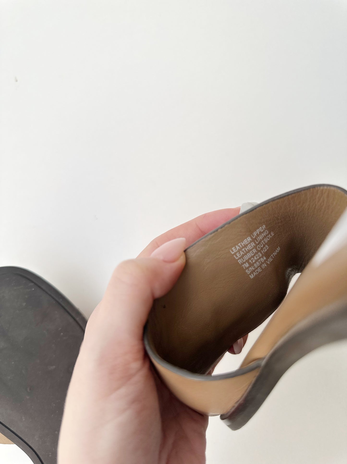 Tory Burch Ines brown leather sandal sz 7