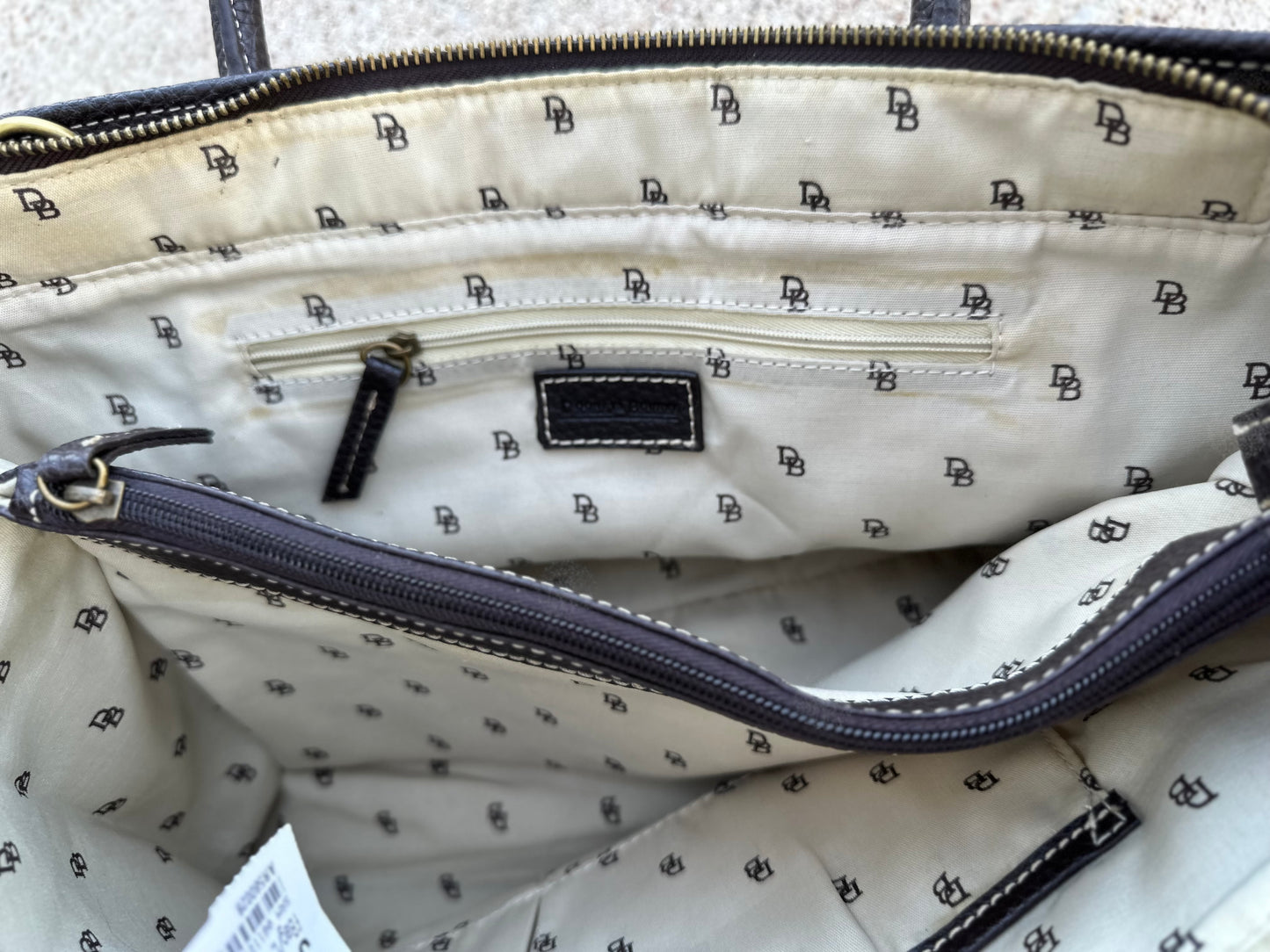 Dooney & Bourke large shoulder bag (no long strap)
