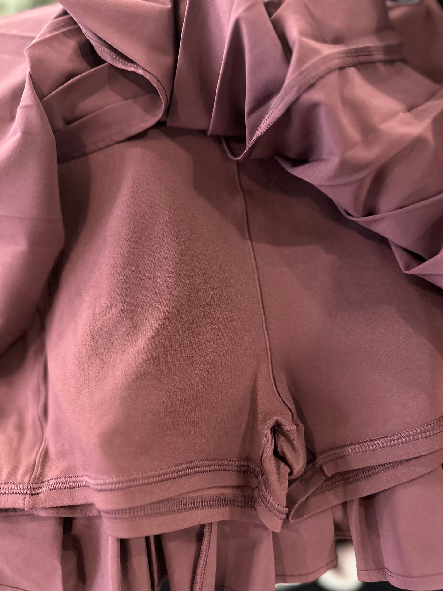 Aerie Offline burgundy pleated skirt size Large