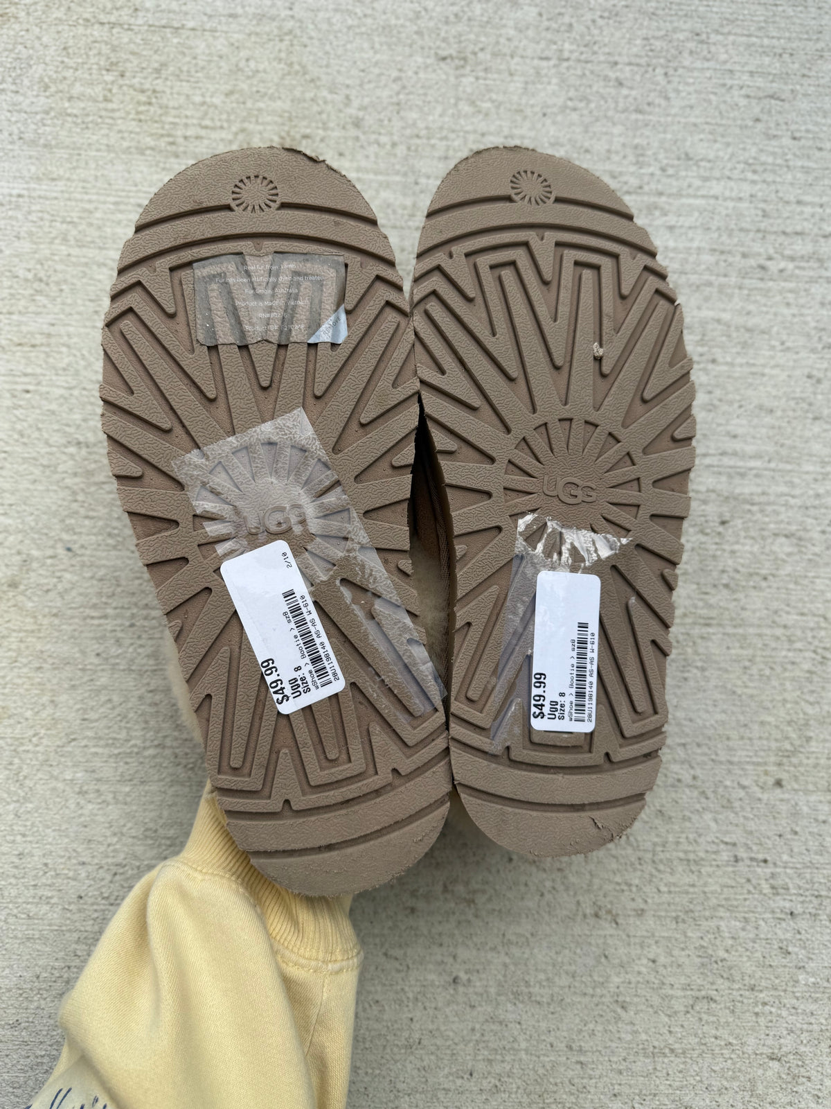 UGG platform disquette slippers size 8 women’s