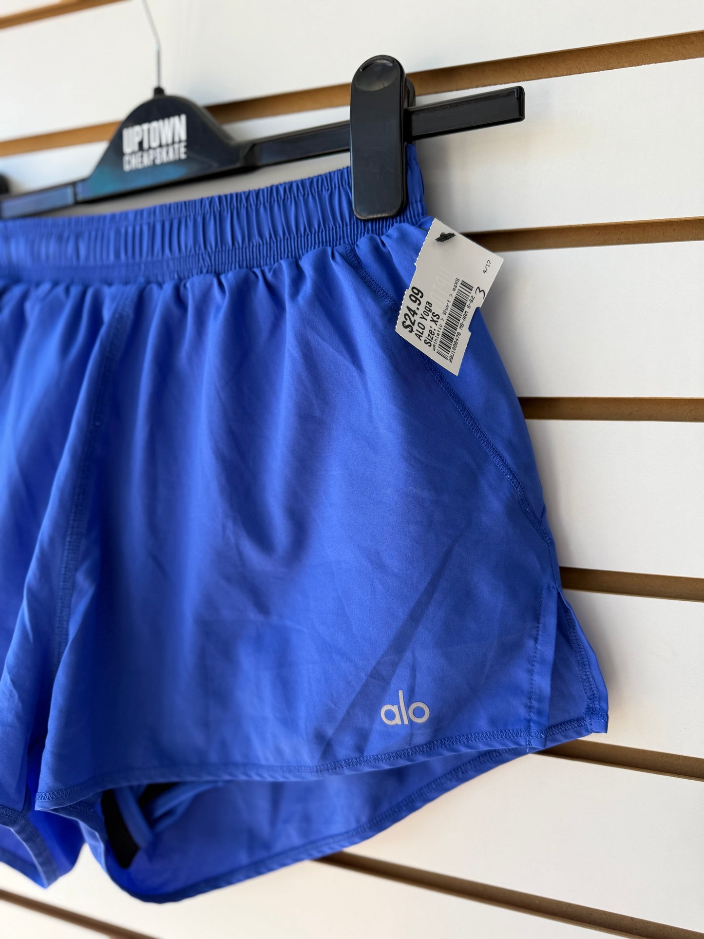 ALO Yoga blue shorts size XS