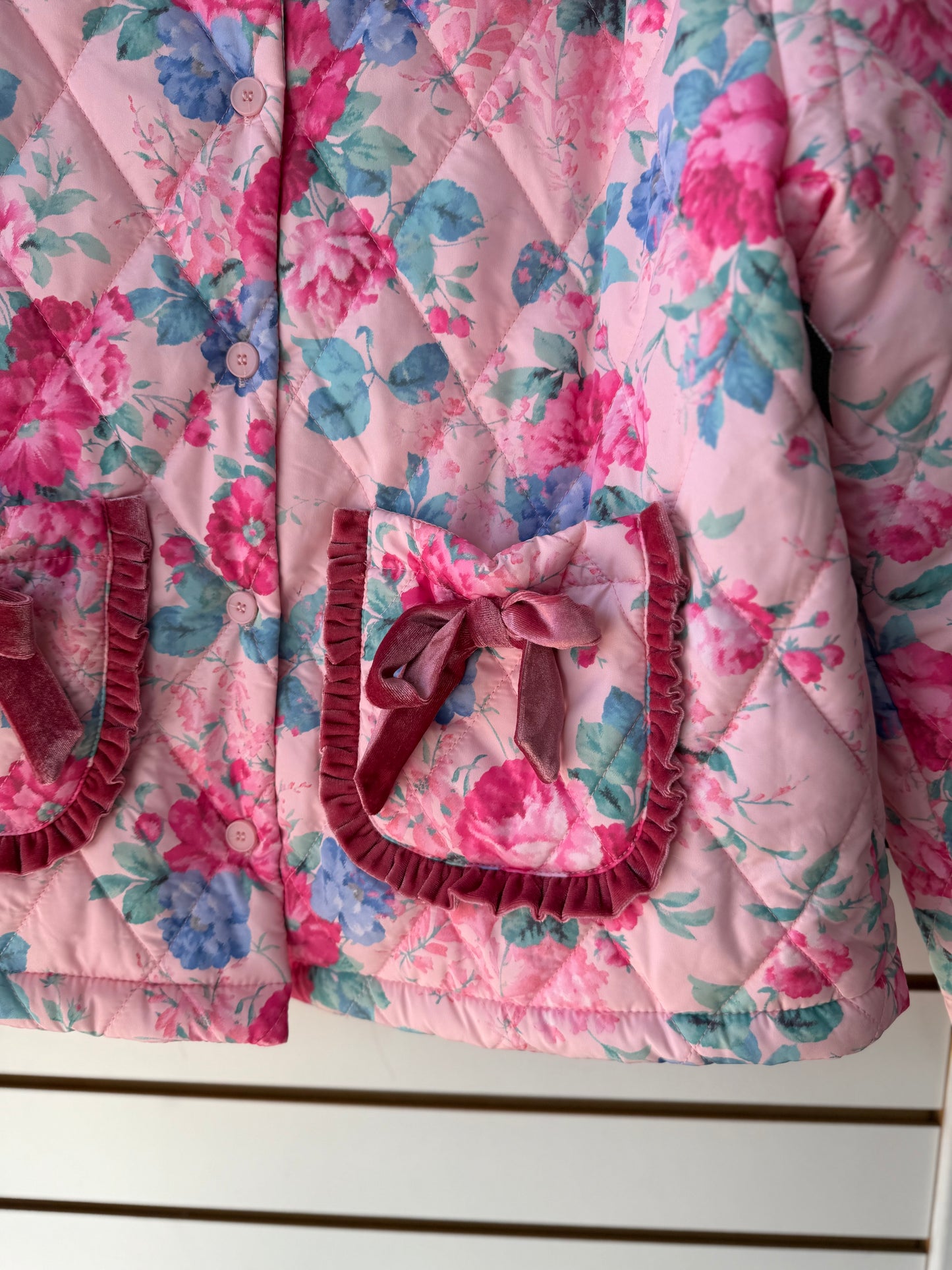 Fantastic Fawn pink floral quilted jacket size large