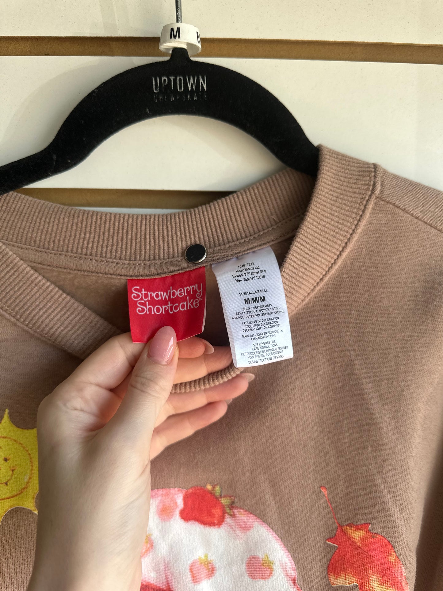 Strawberry Shortcake brown crewneck size med