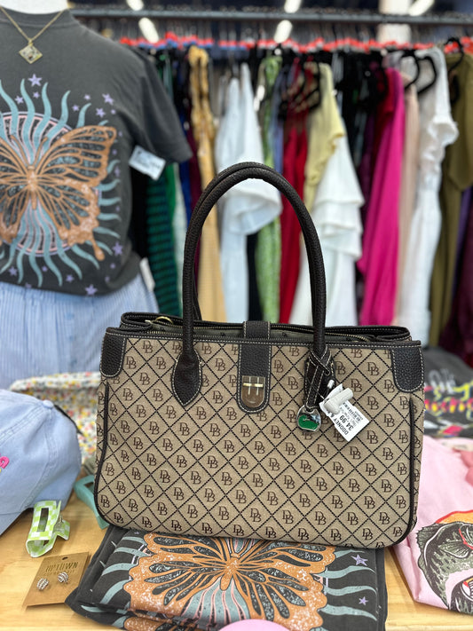 Dooney & Bourke large shoulder bag (no long strap)