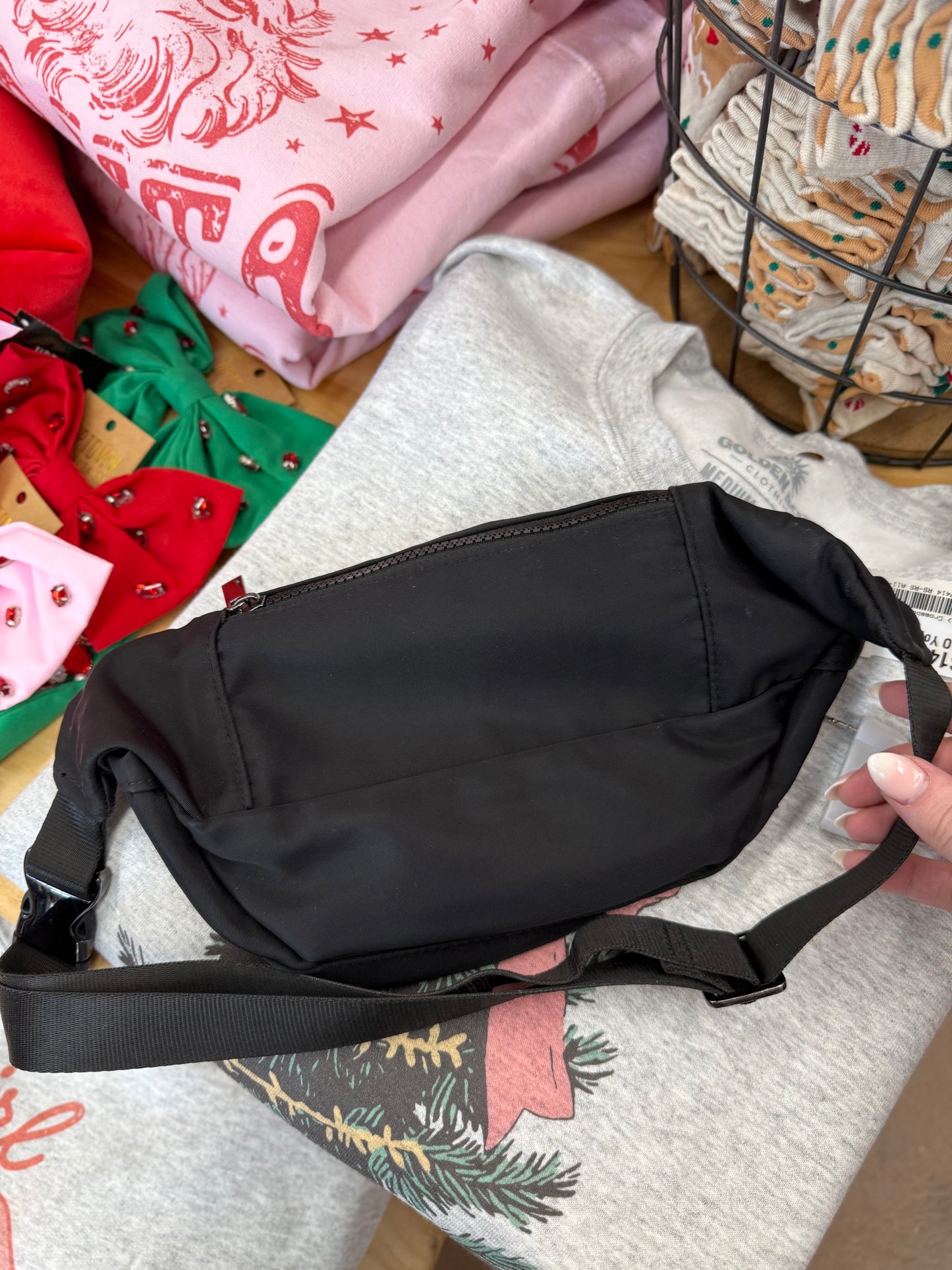 as-is ALO Yoga black belt bag