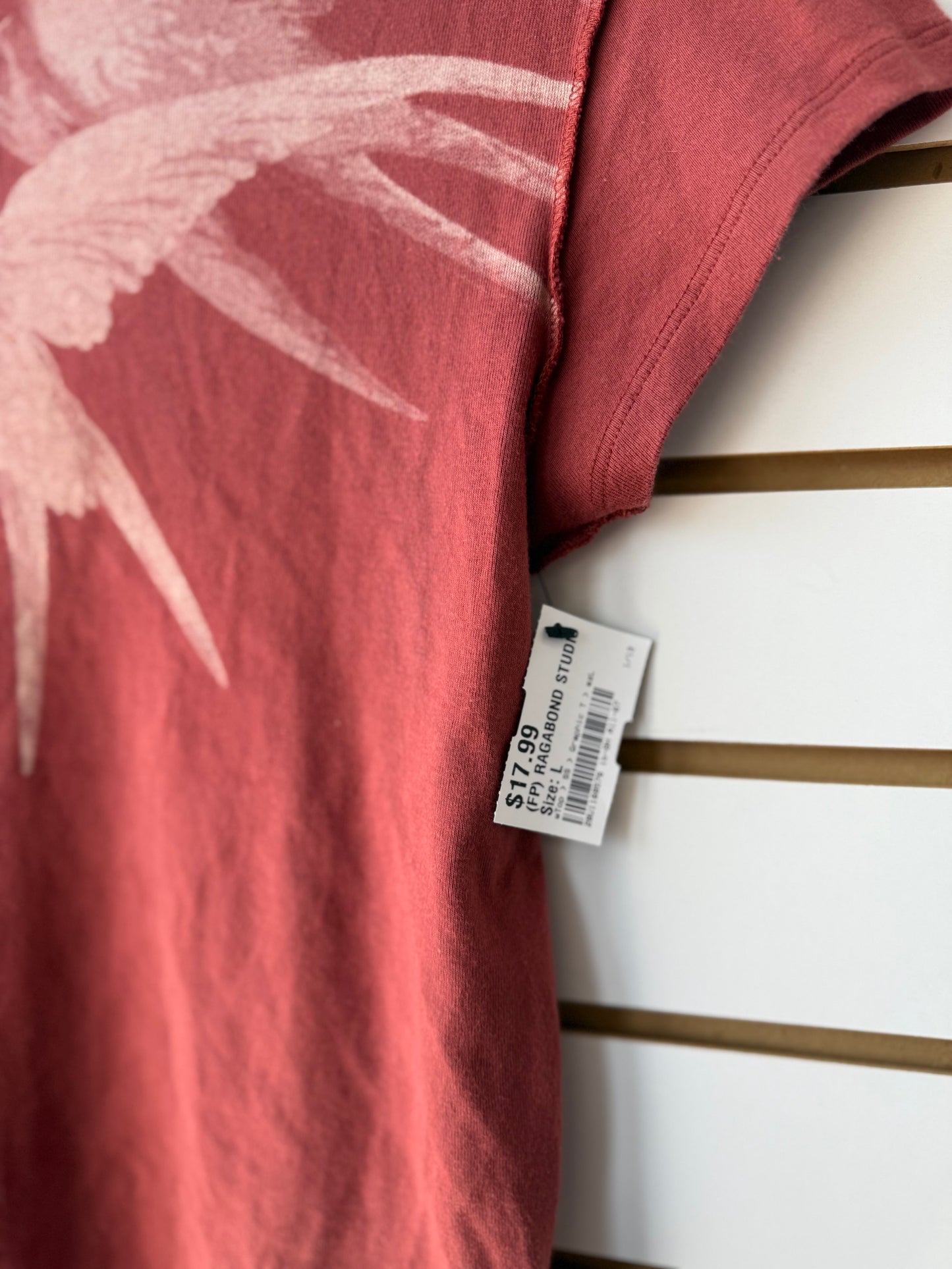 Ragabond Studio (free people) birds in flight fitted tee size Large