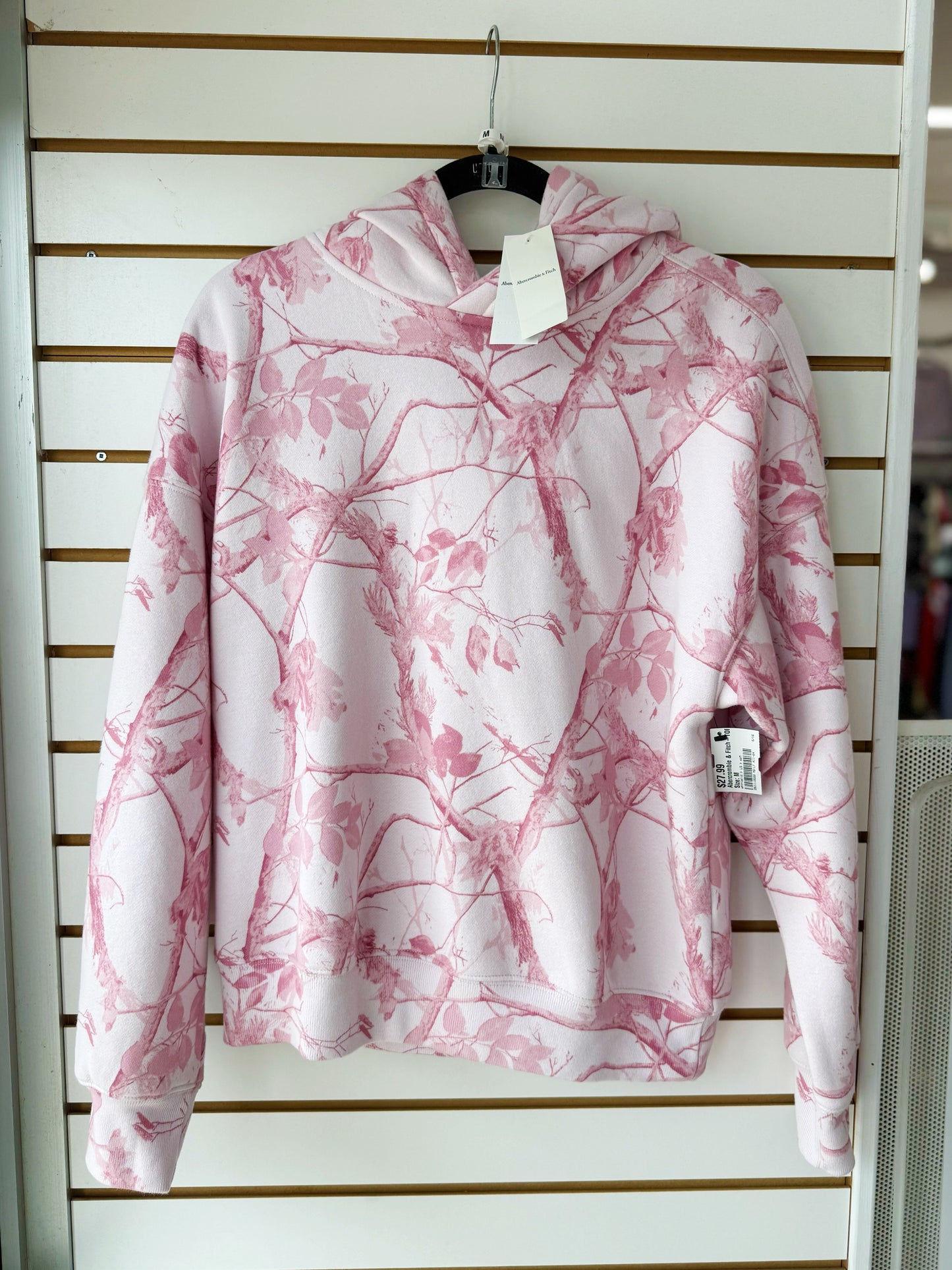 NWT Abercrombie & Fitch pink camo hoodie size medium