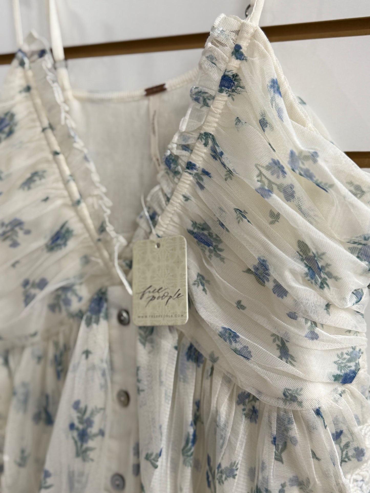 NWT Free People Femme Fatale floral tank size  medium