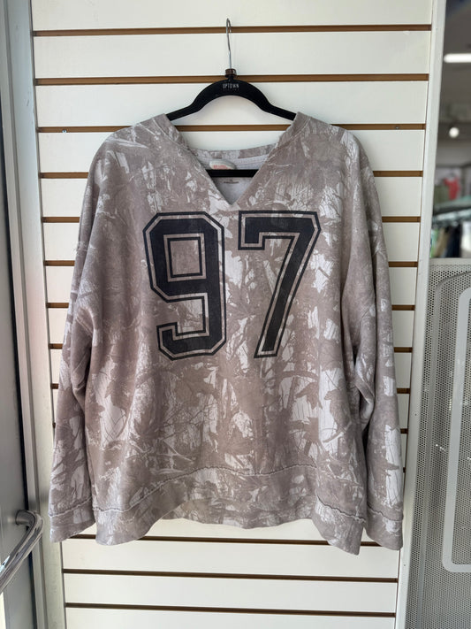 Hollister camo pullover size XL