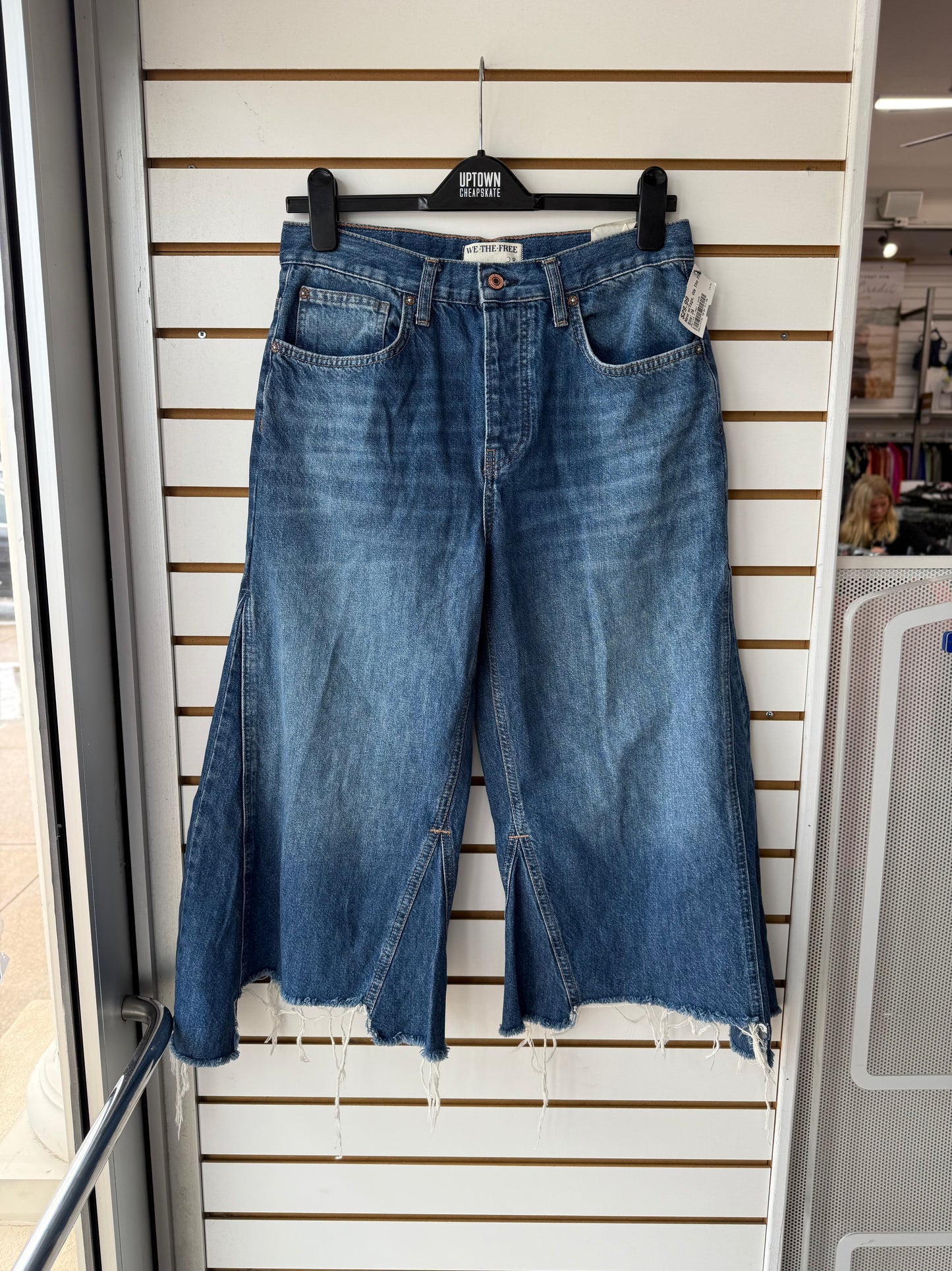 NWOT We the Free Ripple wide leg cropped capris size 28