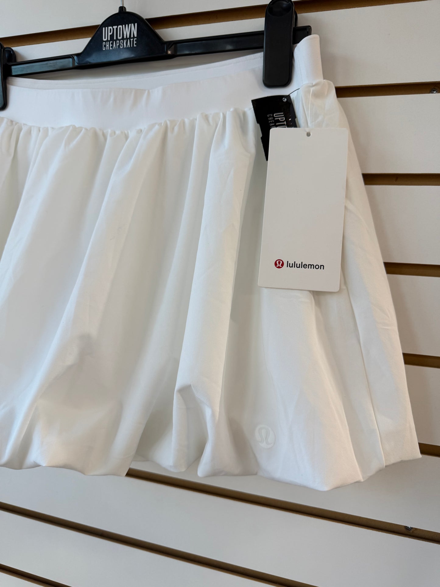NWT Lululemon white bubble hem skirt sz Large