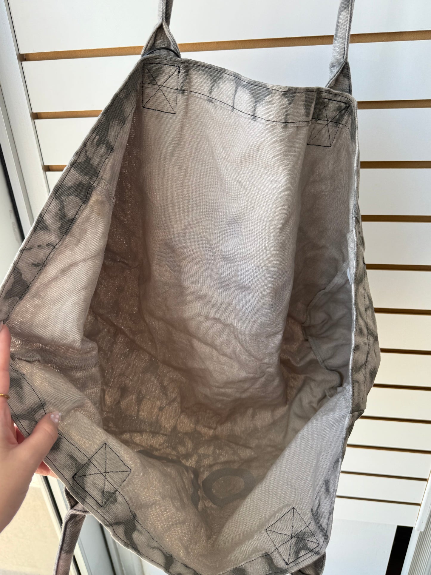ALO Yoga gray totebag