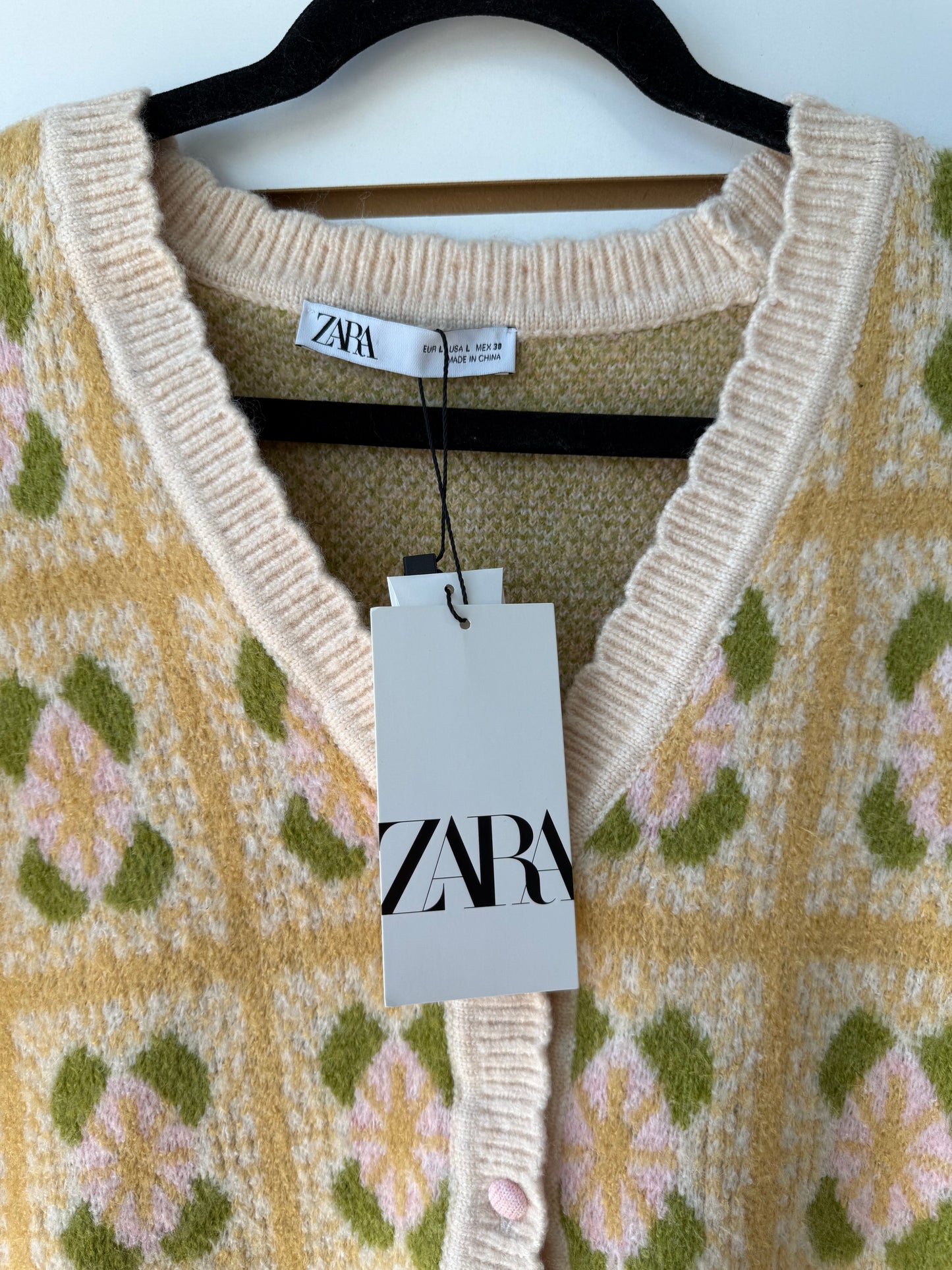 NWT Zara cropped floral sweater size large