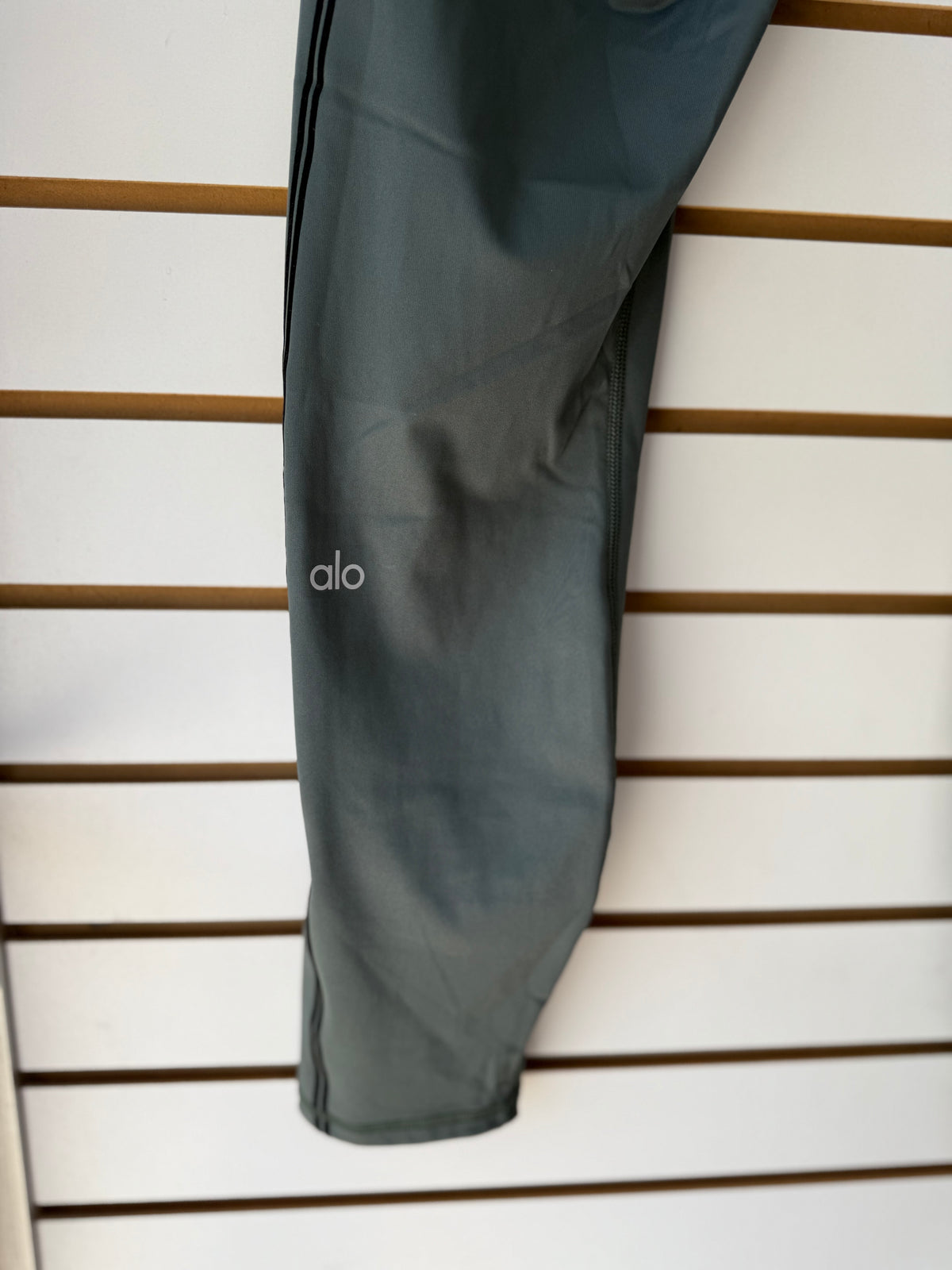 ALO Yoga airlift leggings size large