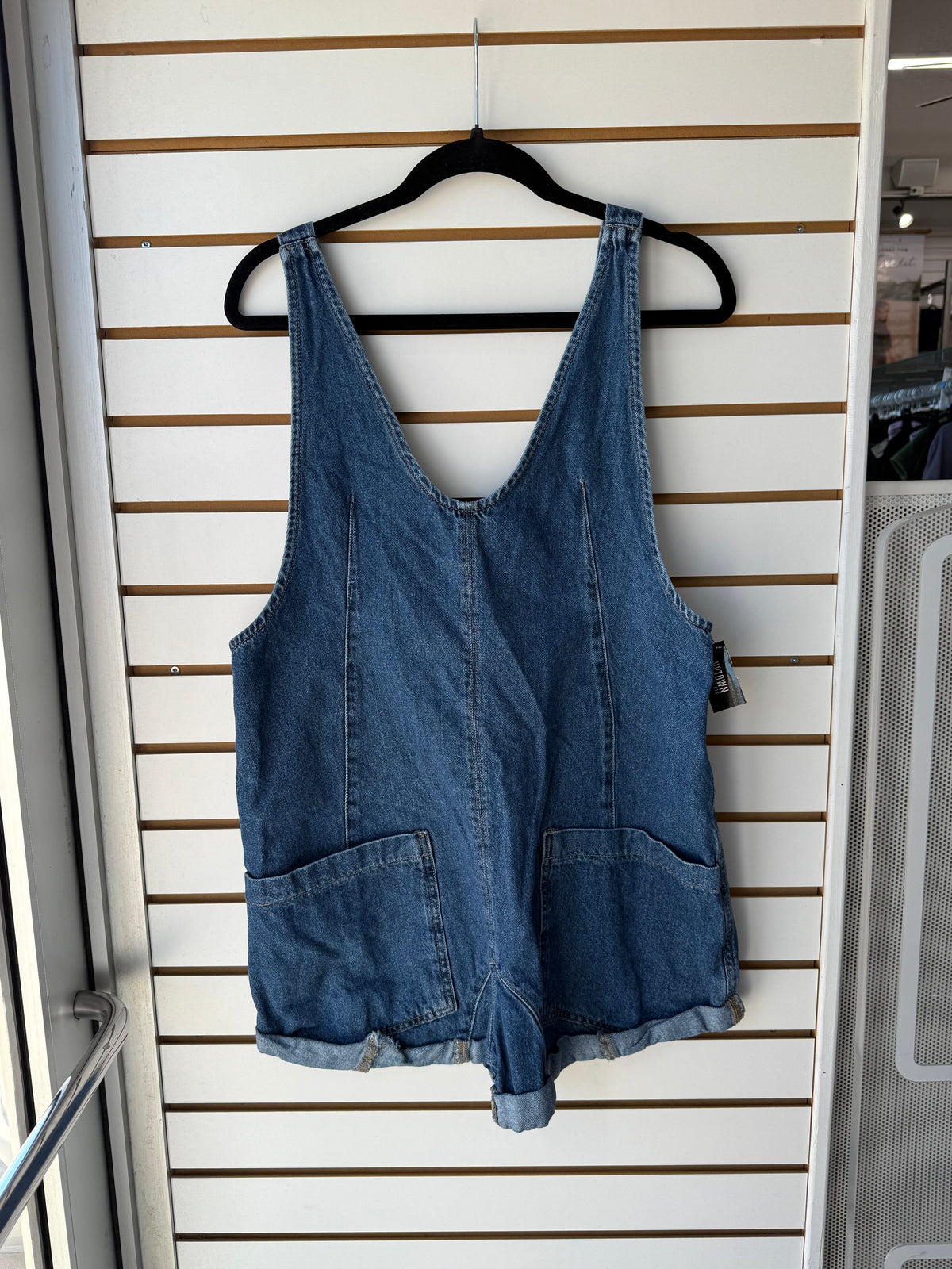 We the Free high roller shortall size small
