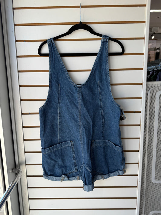 We the Free high roller shortall size small