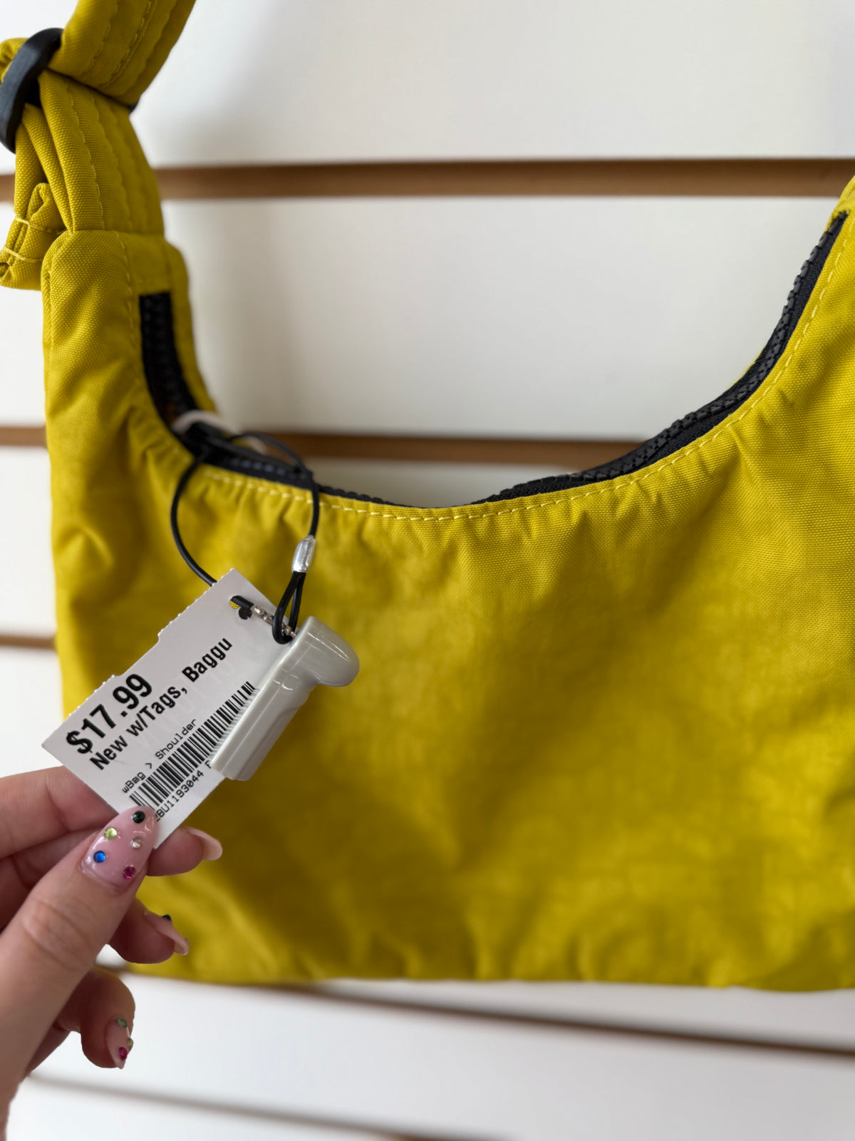 NWT Baggu mini nylon shoulder bag
