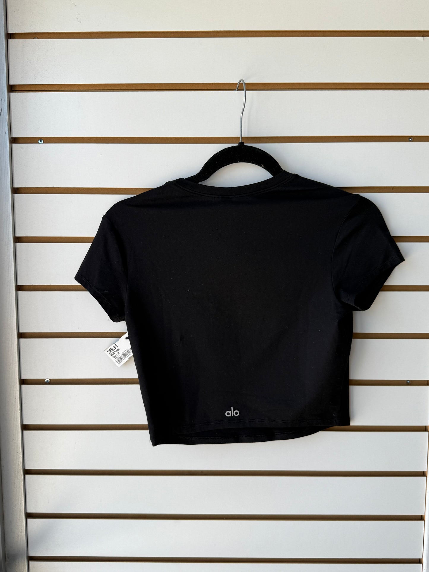 ALO Yoga black cropped shirt size Medium