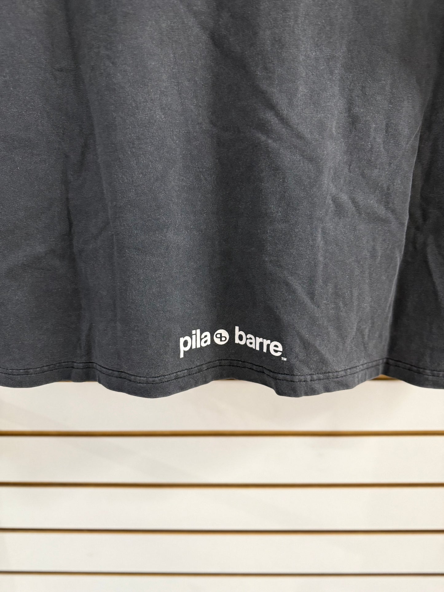 Pila Barre Hot Girls Do Barre washed black oversized tee sz Large
