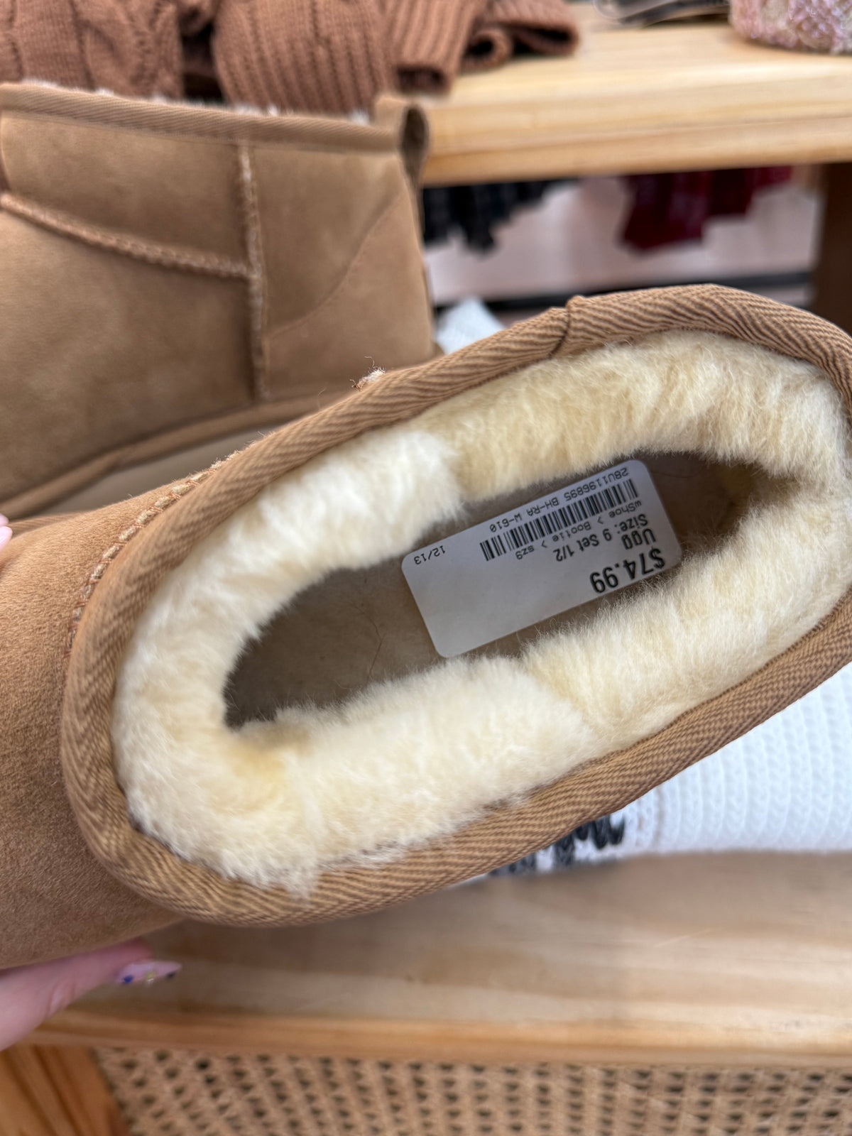 UGG like-new classic ultra mini boots size women’s 9
