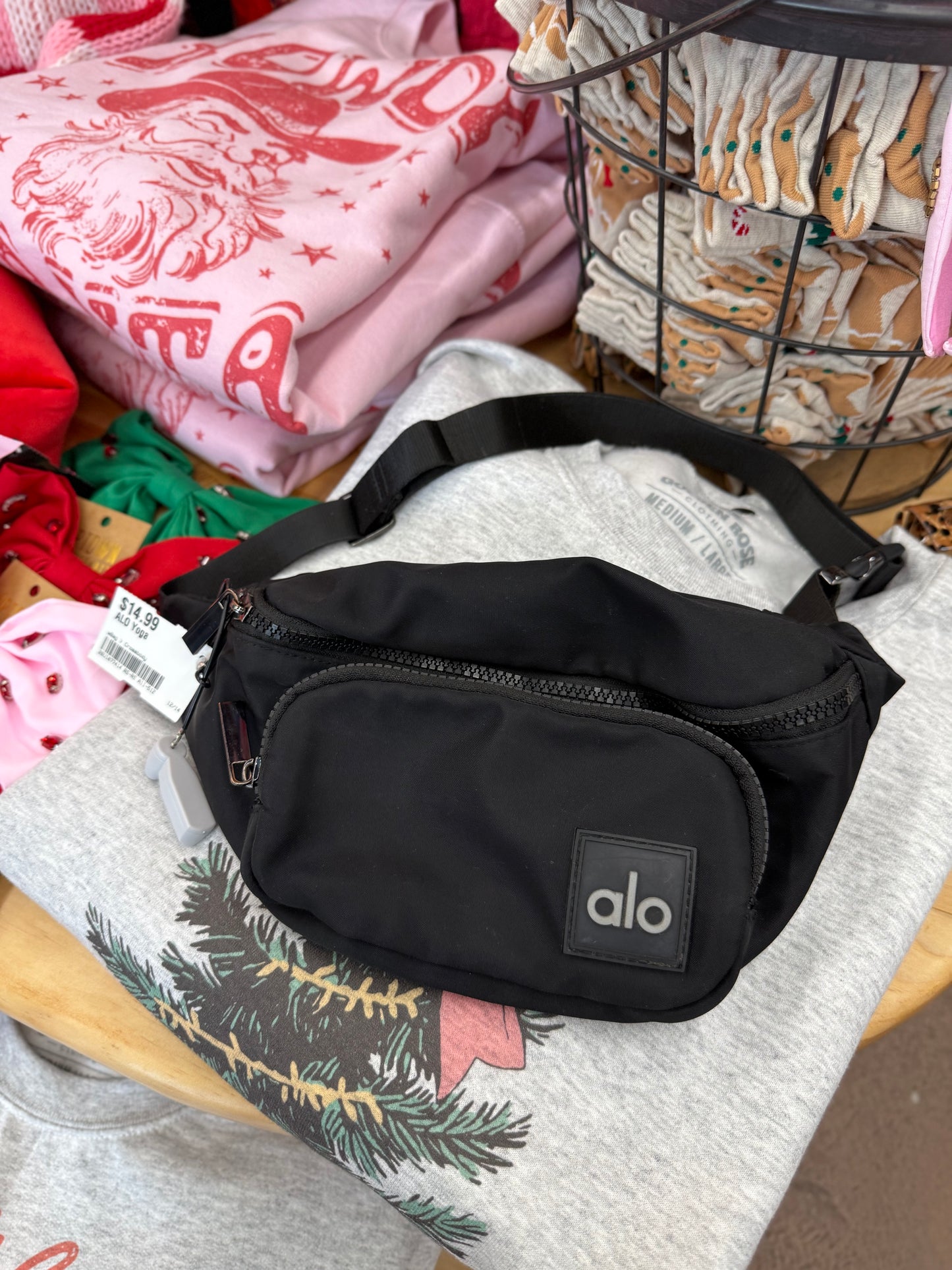 as-is ALO Yoga black belt bag