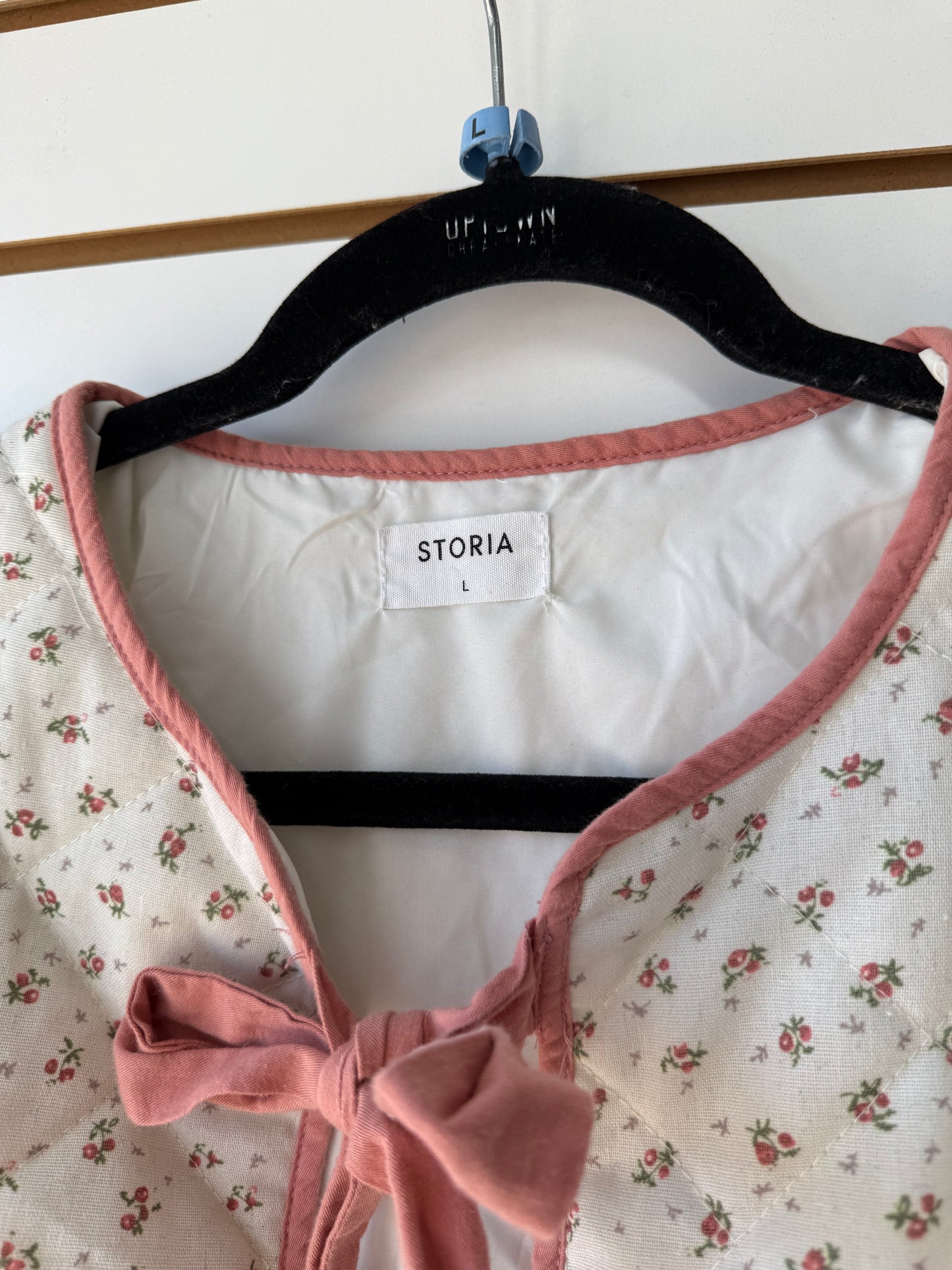 Storia pink and cream floral quilted tie jacket size large