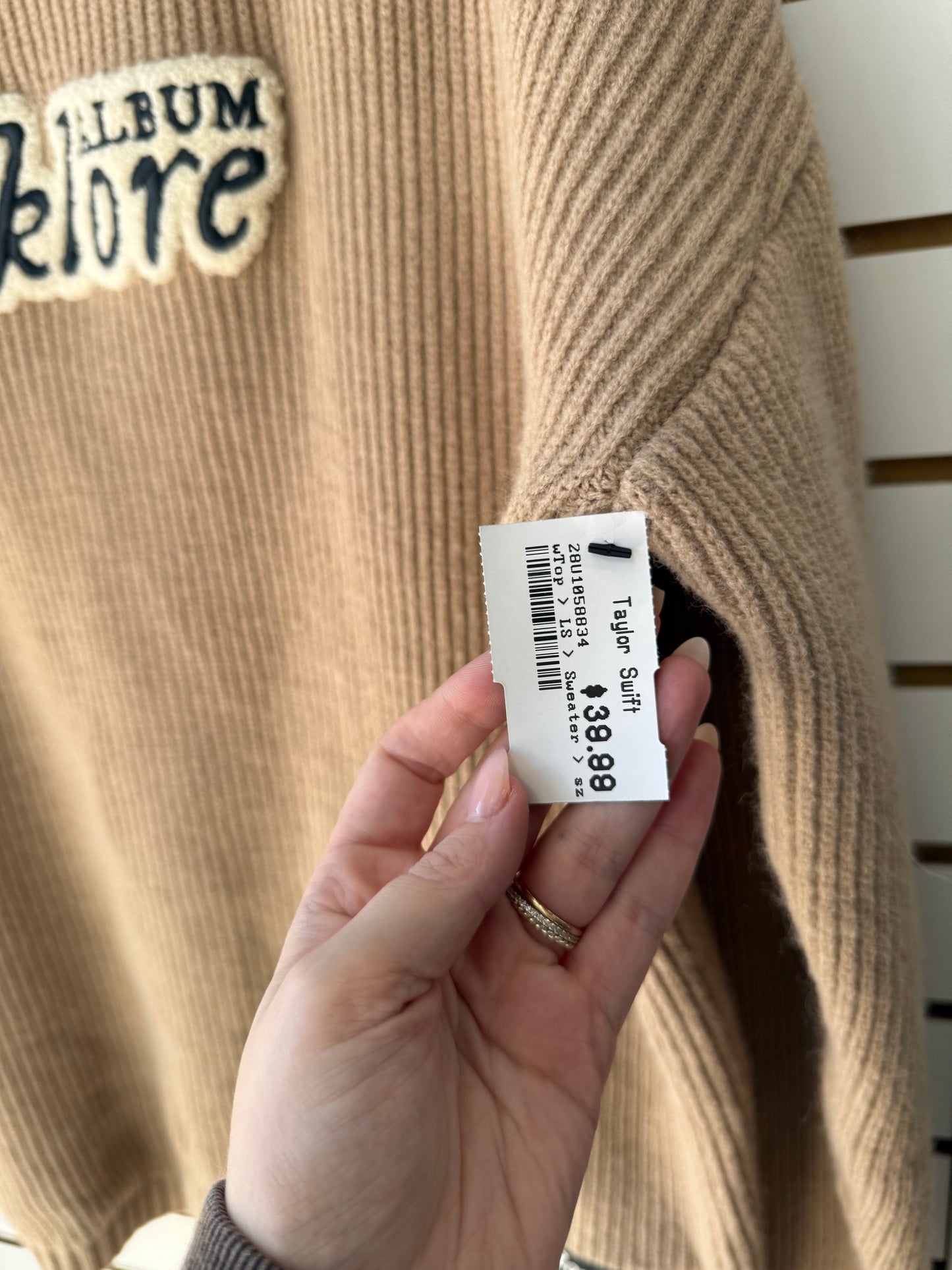 Taylor Swift Folklore album tan sweater size 3XL