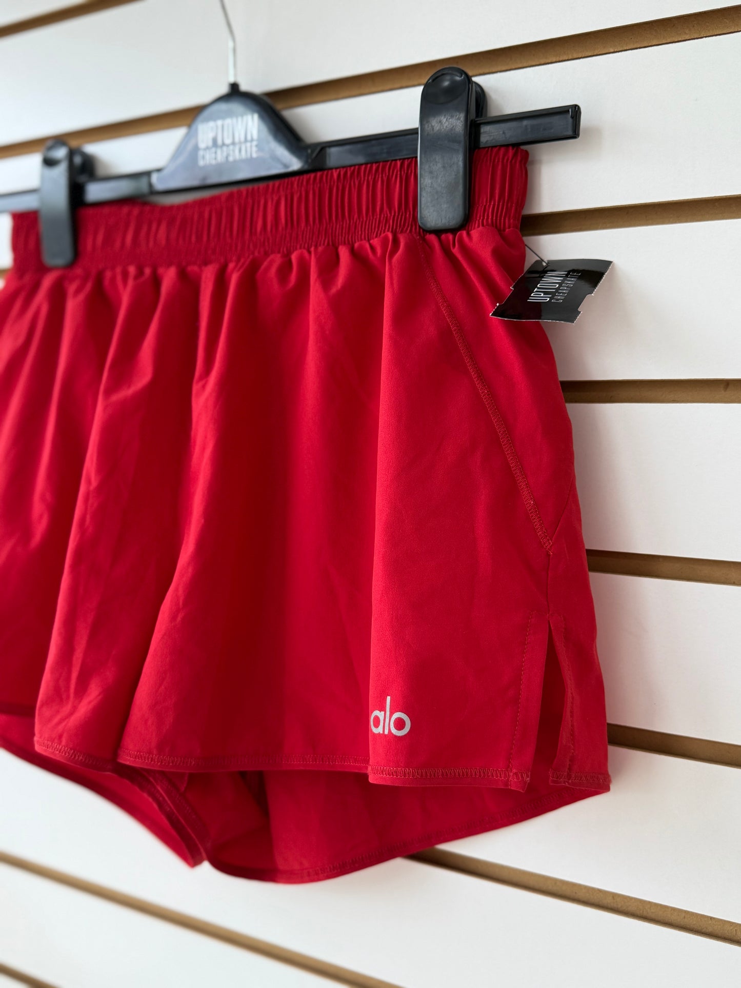 ALO Yoga red shorts sz small