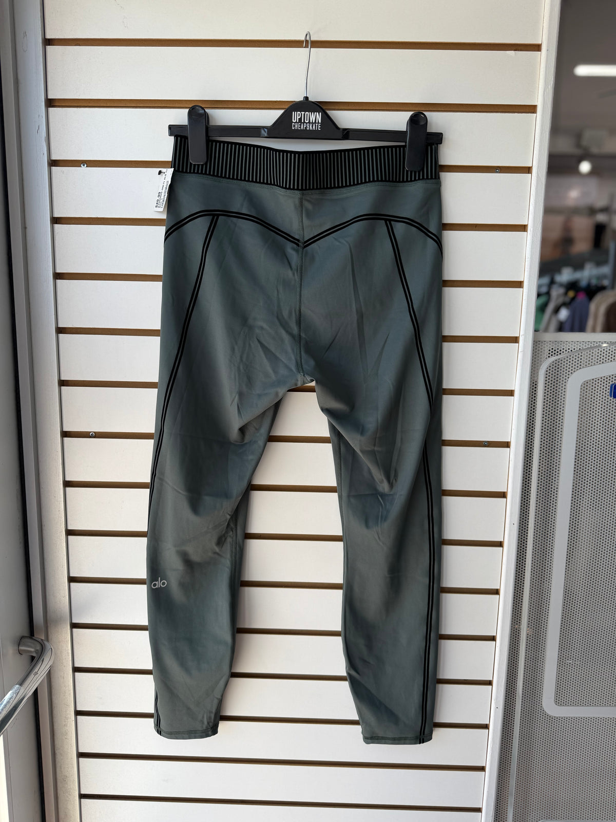 ALO Yoga airlift leggings size large