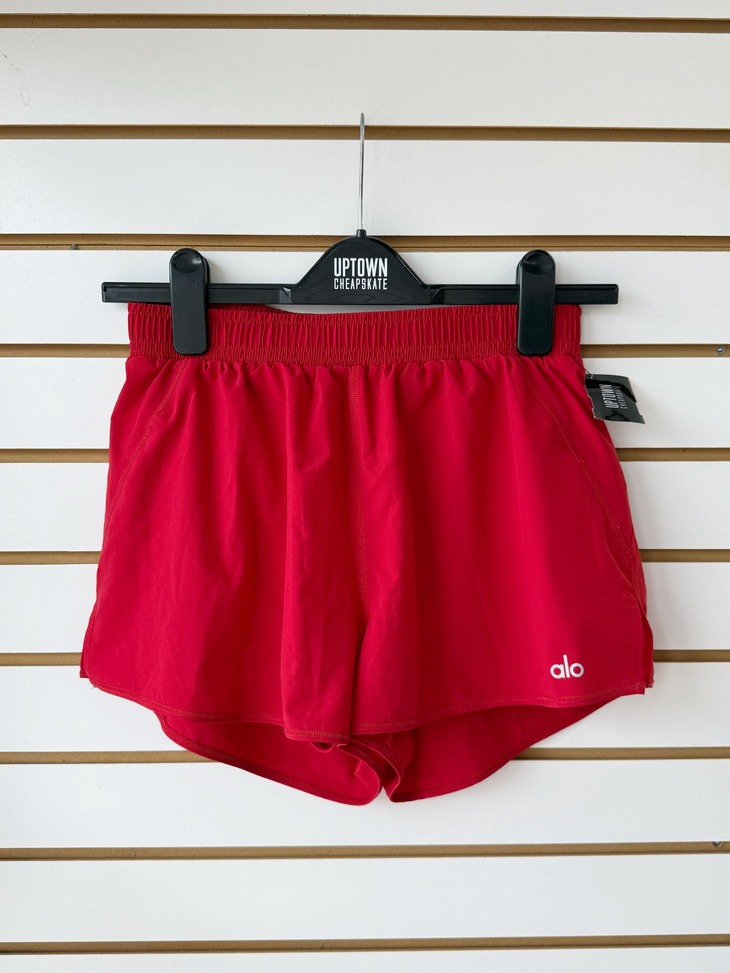 ALO Yoga red shorts sz small