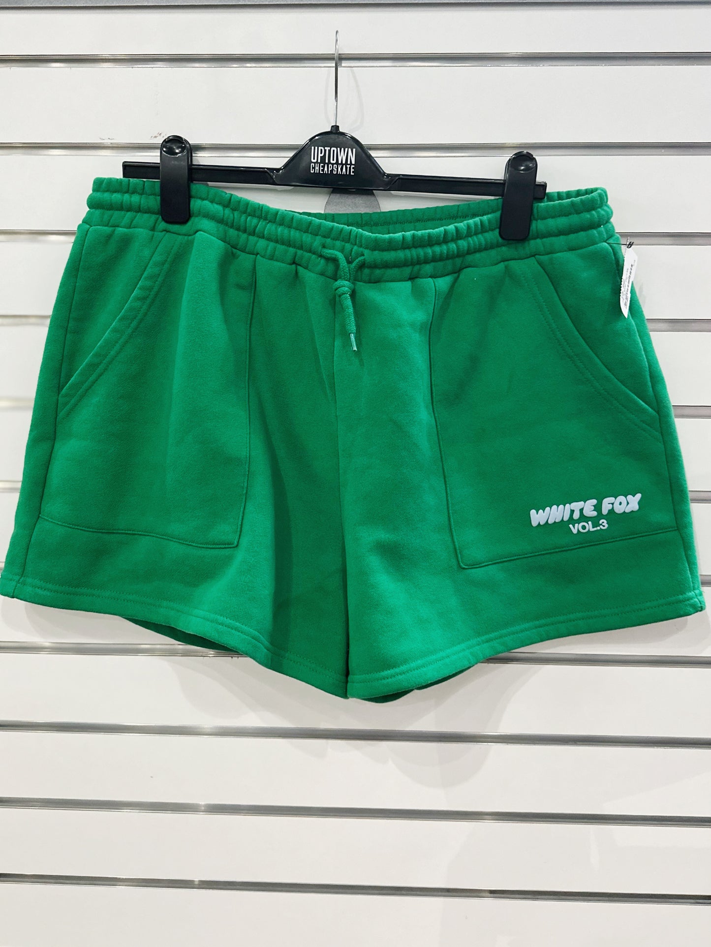 White Fox Offstage green lounge shorts XXL