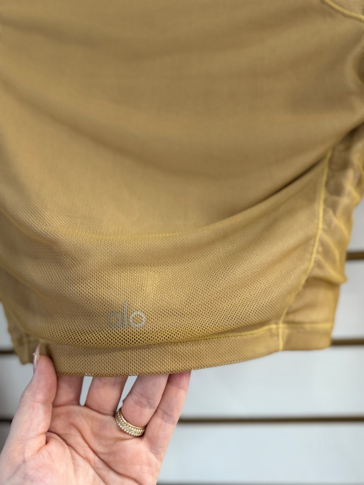 ALO Yoga vision mesh top sz XS caramel latte