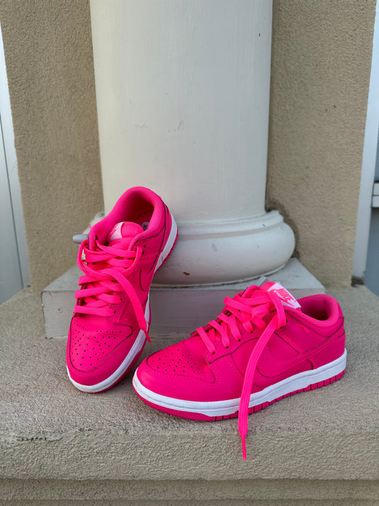 RESERVED FOR JUANITA Nike dunk low hyper pink women’s sz 5