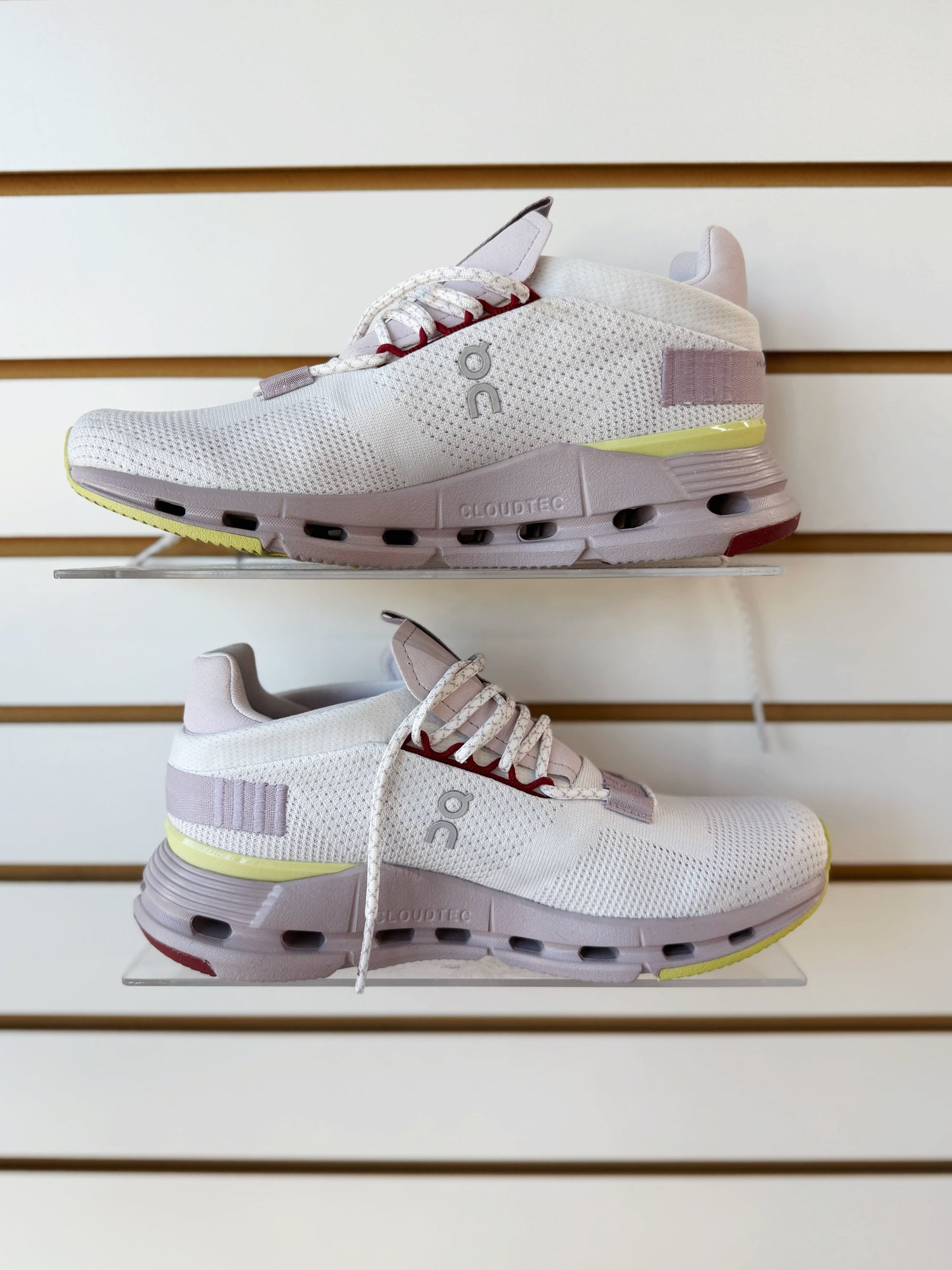 Women’s On Cloud Cloudnova sneakers sz 7.5